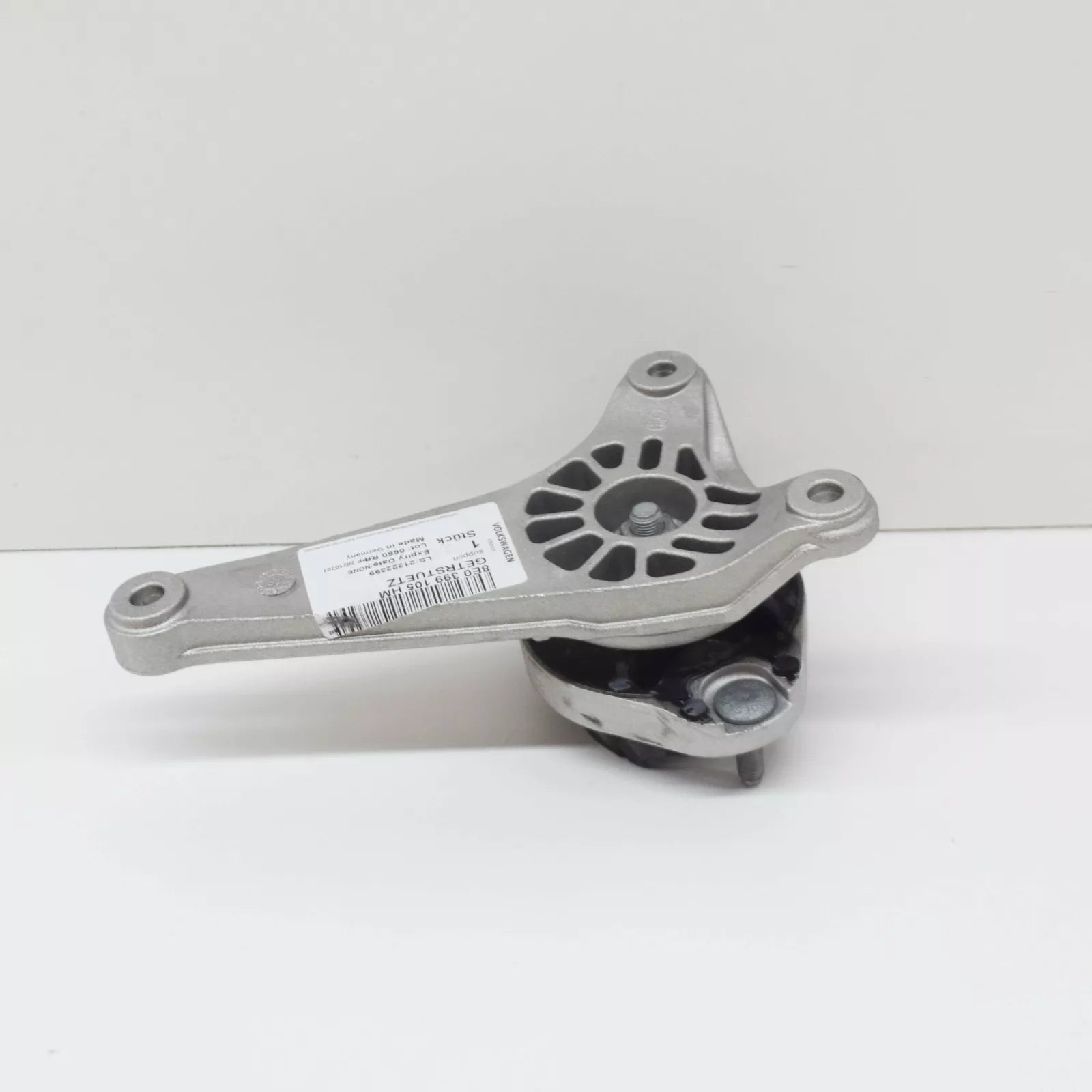 NEW AUDI A4 8EC, B7 AUTOMATIC TRANSMISSION MOUNT 8E0399105HM