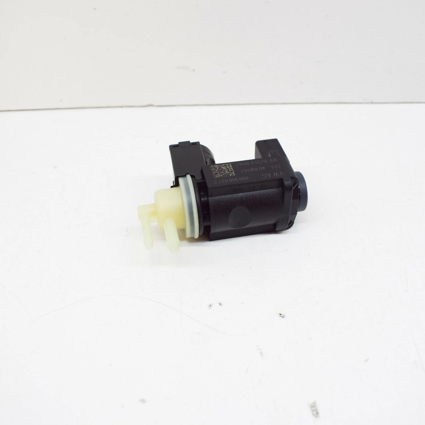 NEW AUDI A6 C7 SOLENOID VALVE 059906627S
