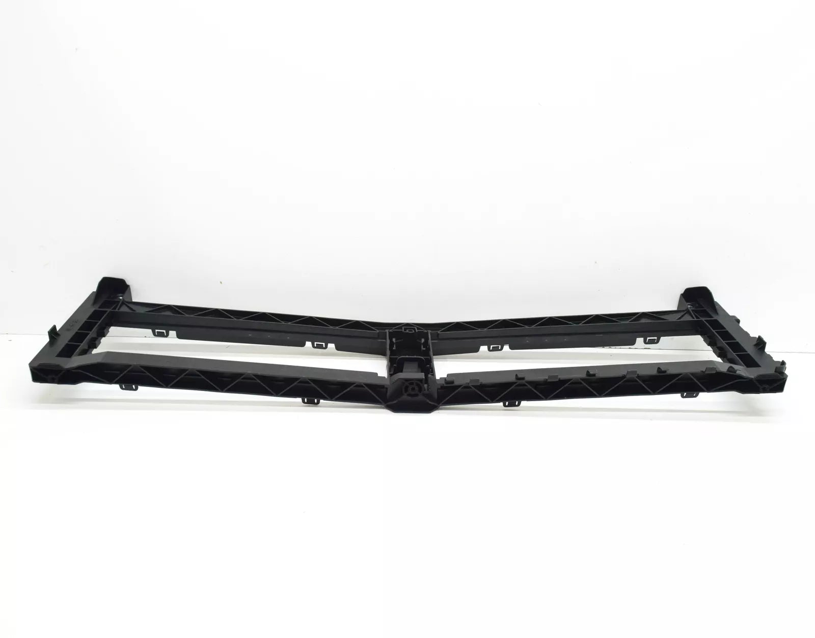 NEW MB B-CLASS W247 FRONT LOWER CENTER RADIATOR AIR DUCT A2478803202 ORIGINAL