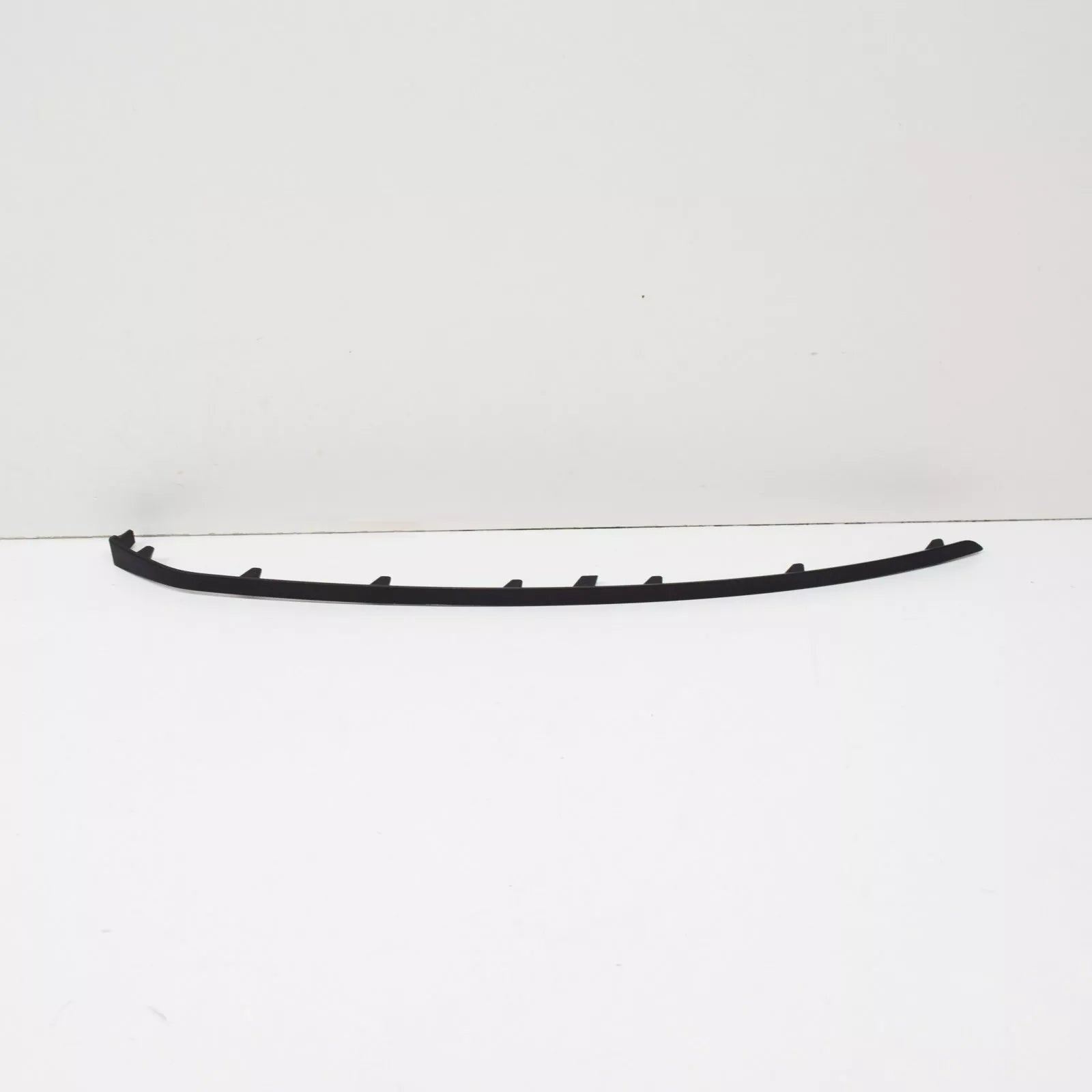 NEW AUDI A3 8V FRONT RIGHT BUMPER MOLDING STRIP TRIM S-LINE 8V5807534A OEM