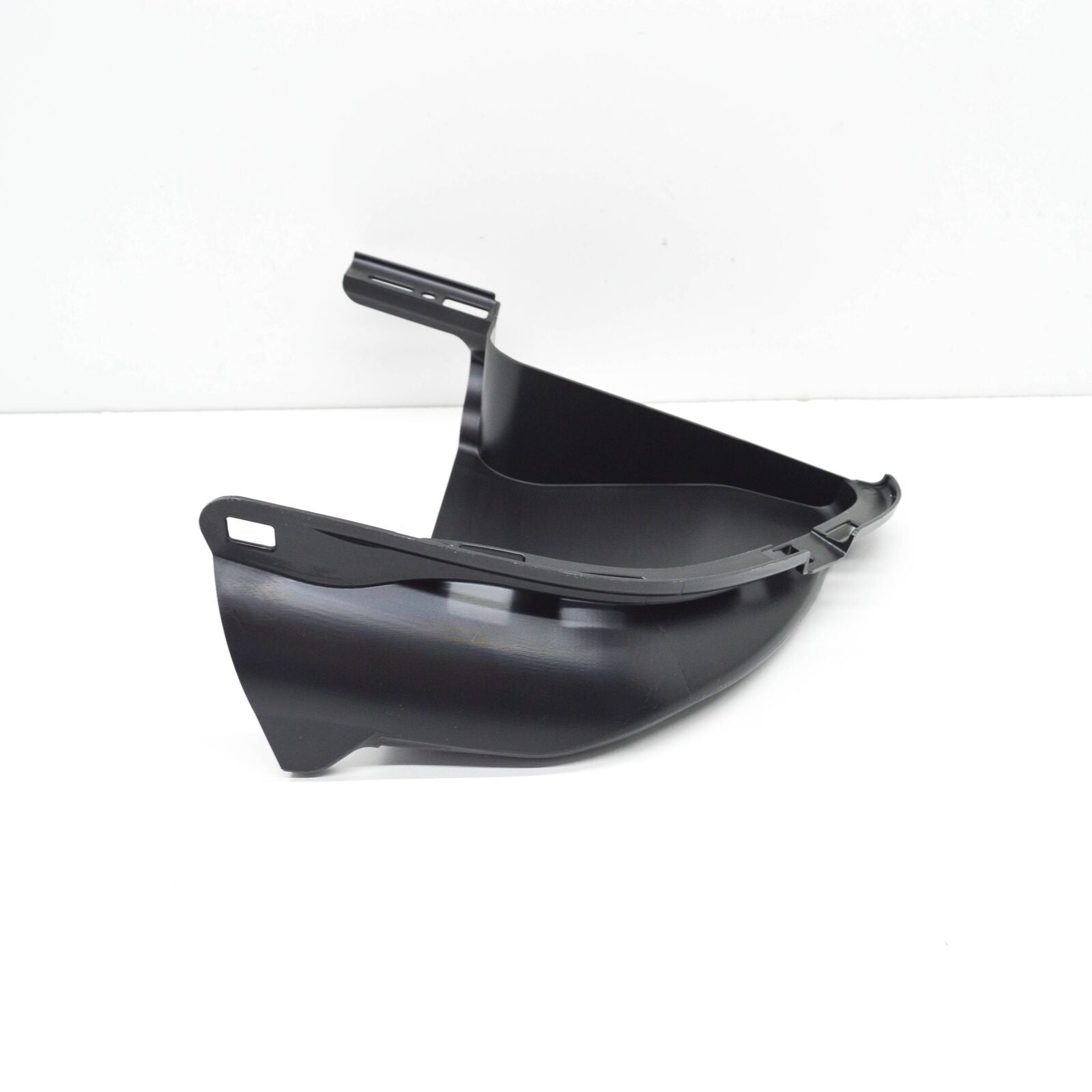 NEW MB CLS C257 RADIATOR GRILLE RIGHT AIR DUCT SEGMENT A2578854002 ORIGINAL