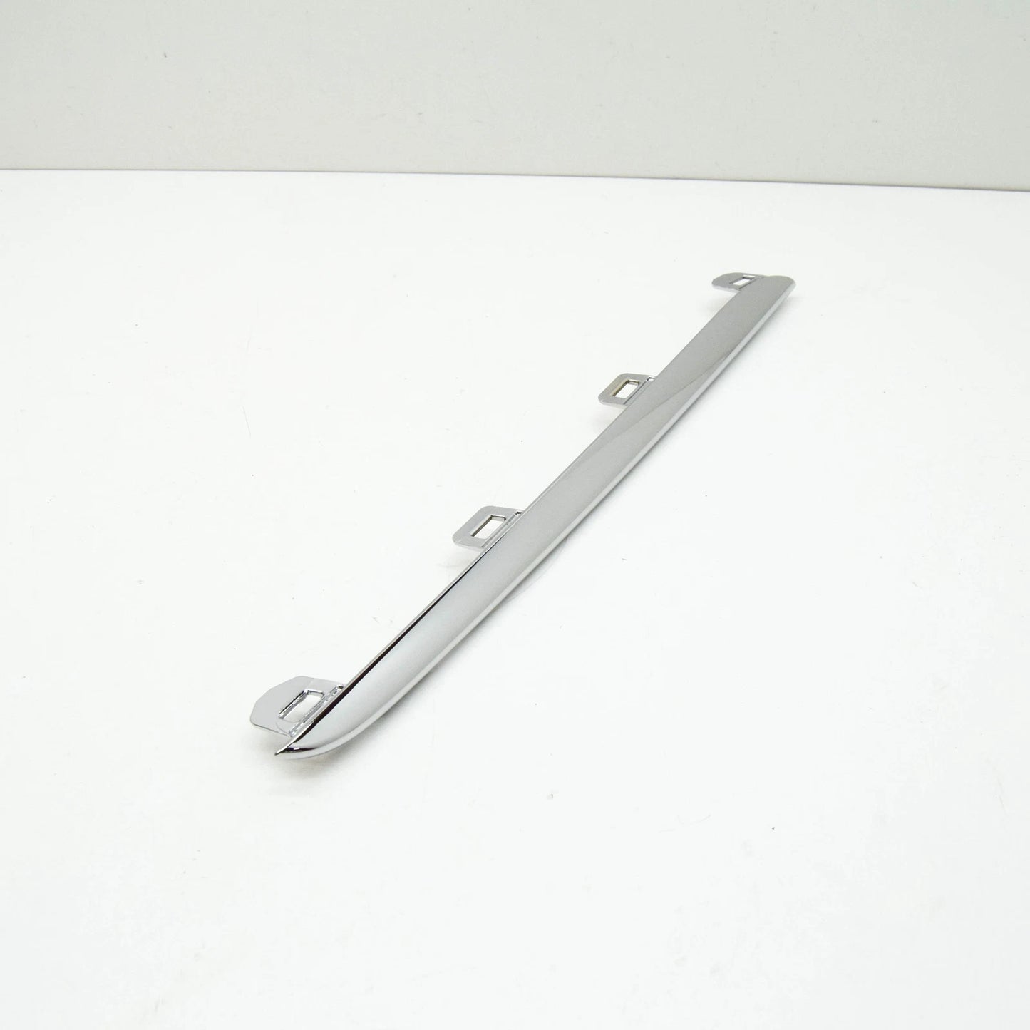 NEW MERCEDES-BENZ E W213 RADIATOR GRILLE RIGHT TRIM MOLDING A2388881000 ORIGINAL