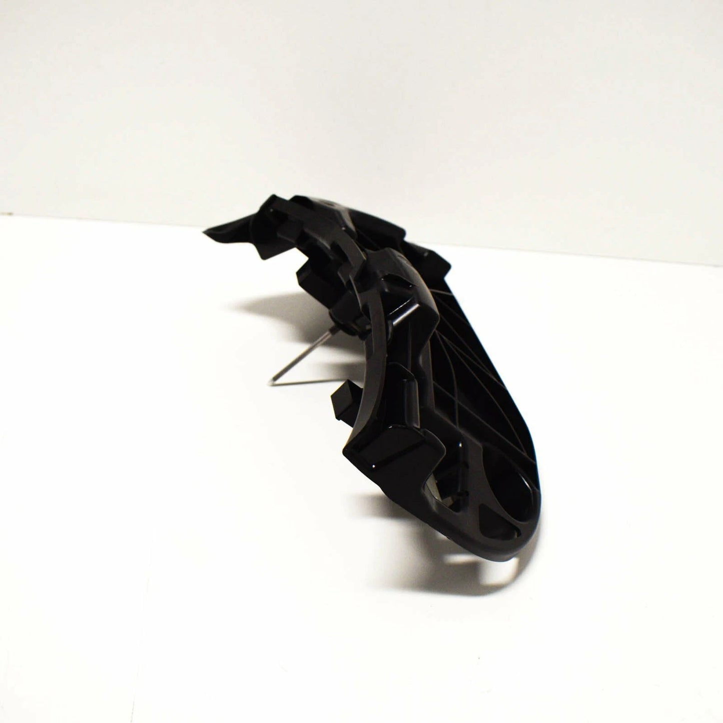 NEW MERCEDES-BENZ CLS C257 REAR LEFT BUMPER BASIC MOUNT A2578805400