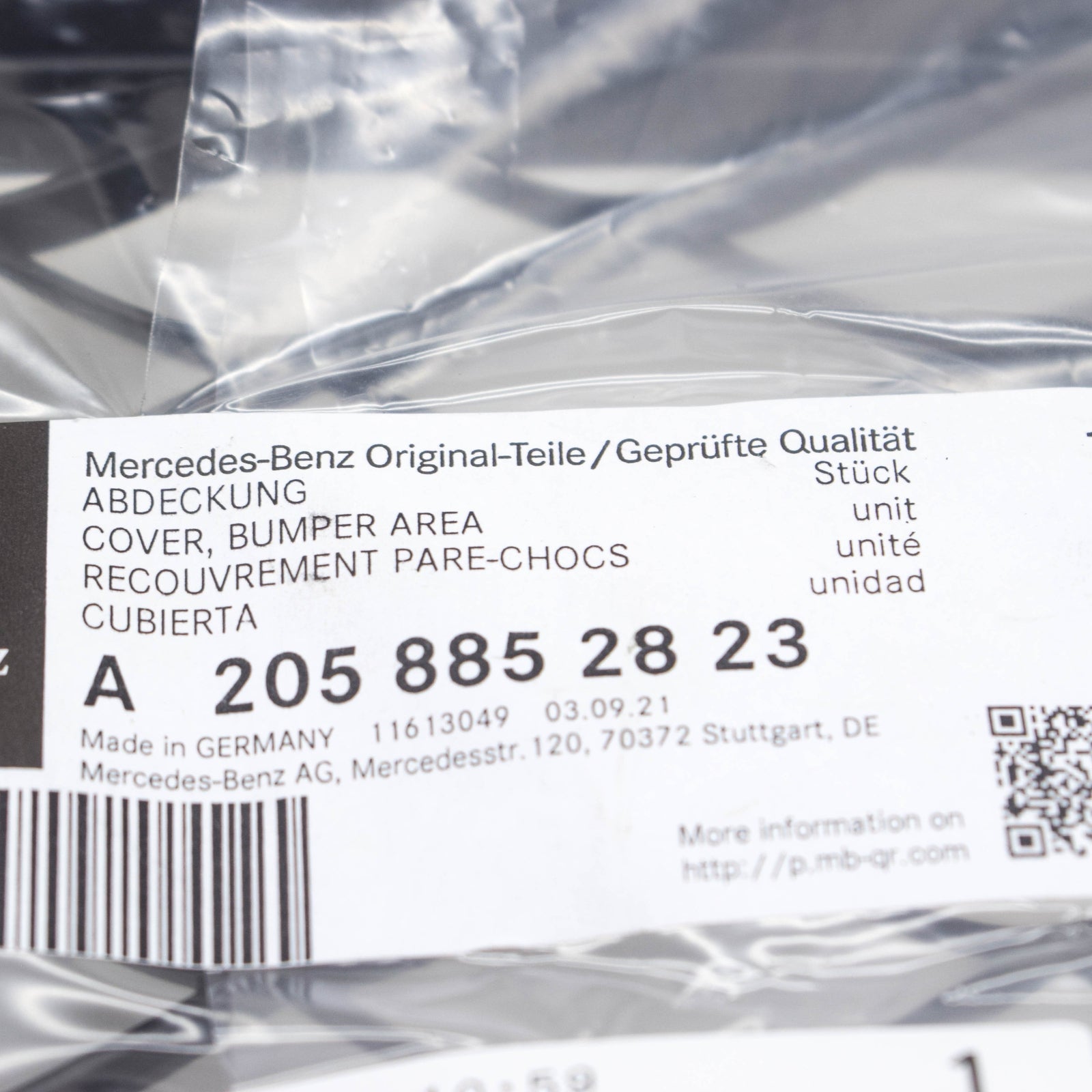 NEW MERCEDES-BENZ C-CLASS W205 FRONT BUMPER RIGHT GRILLE A2058852823 ORIGINAL