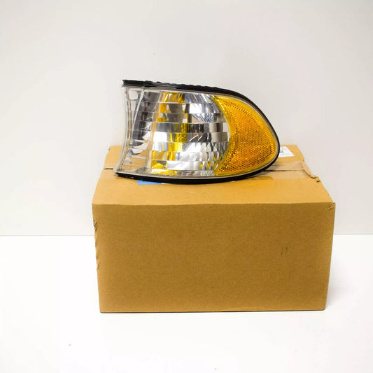 NEW BMW 7 E38 FRONT LEFT TURN SIGNAL LIGHT 63136905321 6905321 ORIGINAL