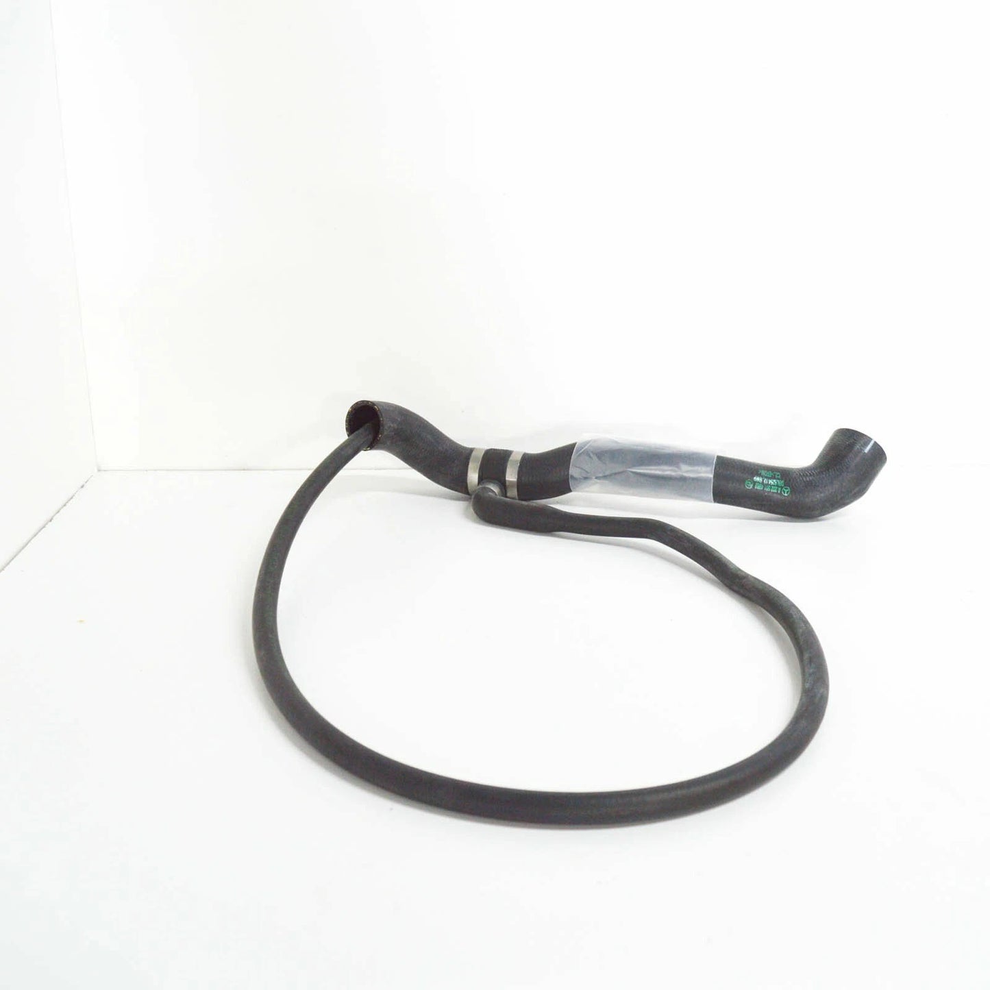 NEW MERCEDES-BENZ C W202 RADIATOR TOP COOLANT HOSE A2025014982