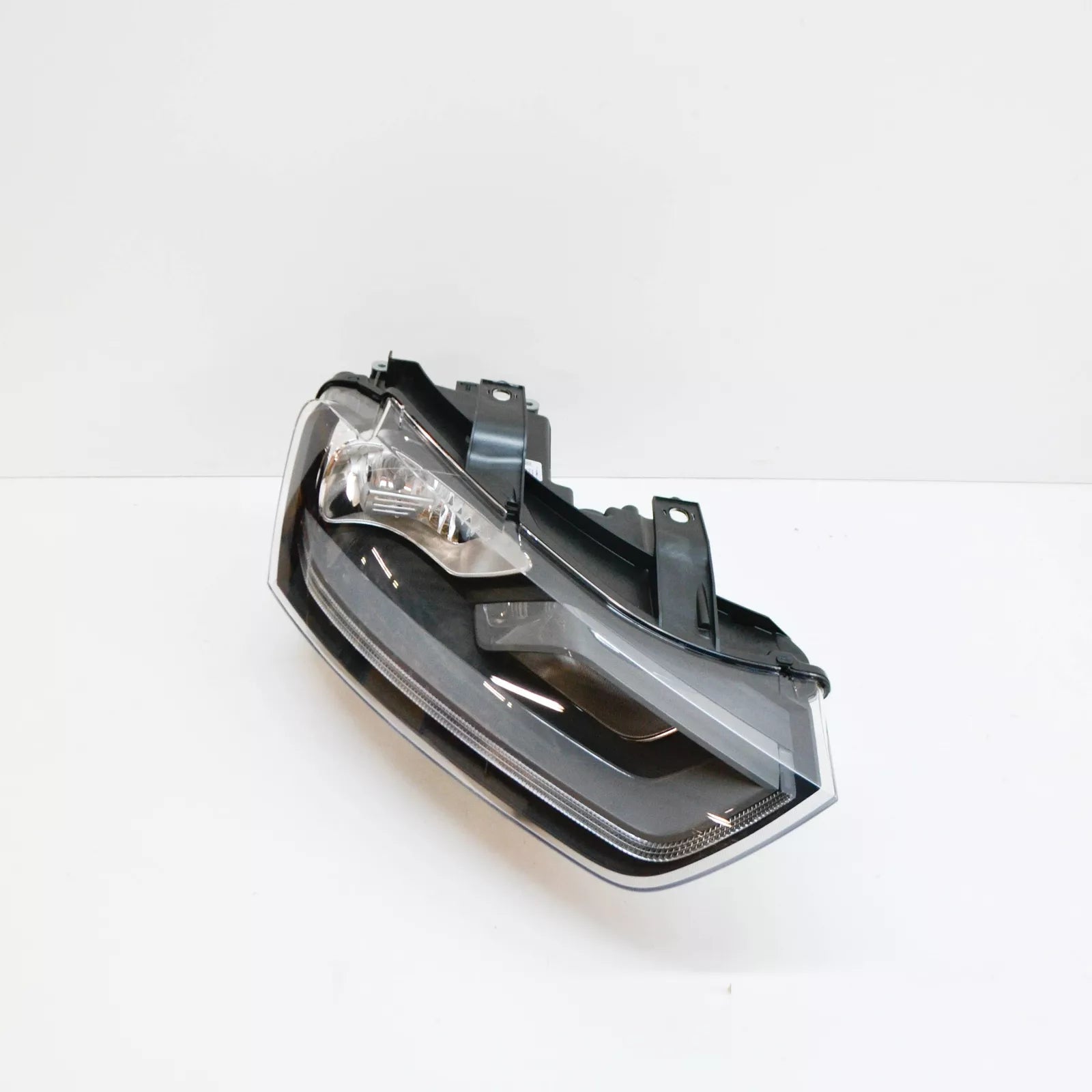 NEW AUDI Q3 8U FRONT RIGHT HEADLIGHT RHD 8U0941004N ORIGINAL