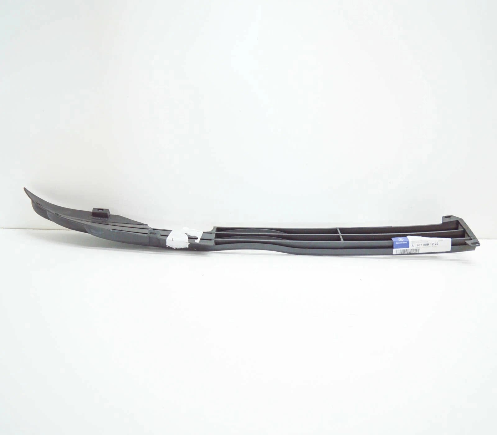 NEW MERCEDES-BENZ SL R107 FRONT RADIATOR SHELL LEFT GRILLE A1078881923