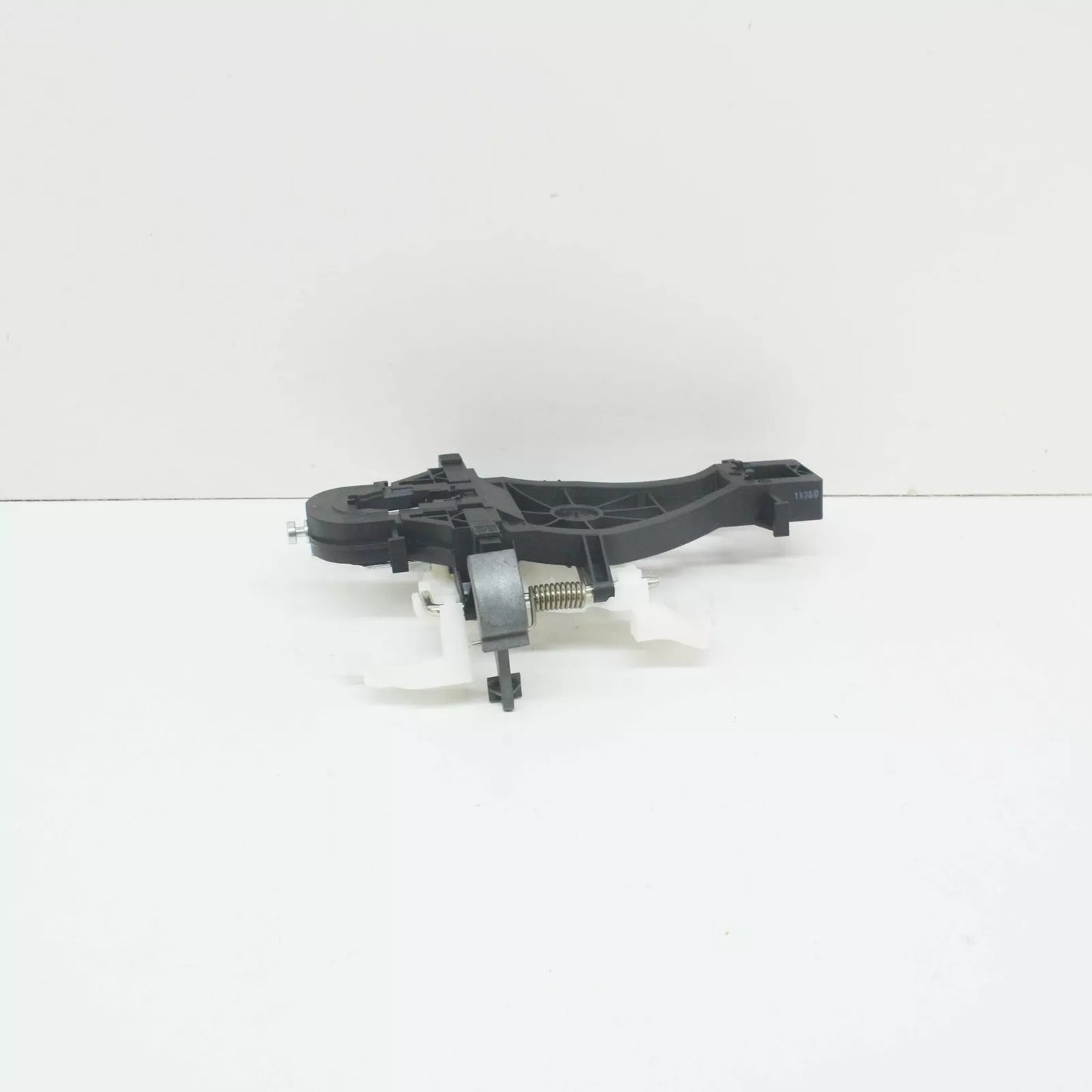 NEW VW TRANSPORTER T5 LEFT SLIDING DOOR MOUNTING BAR 7E0843351C