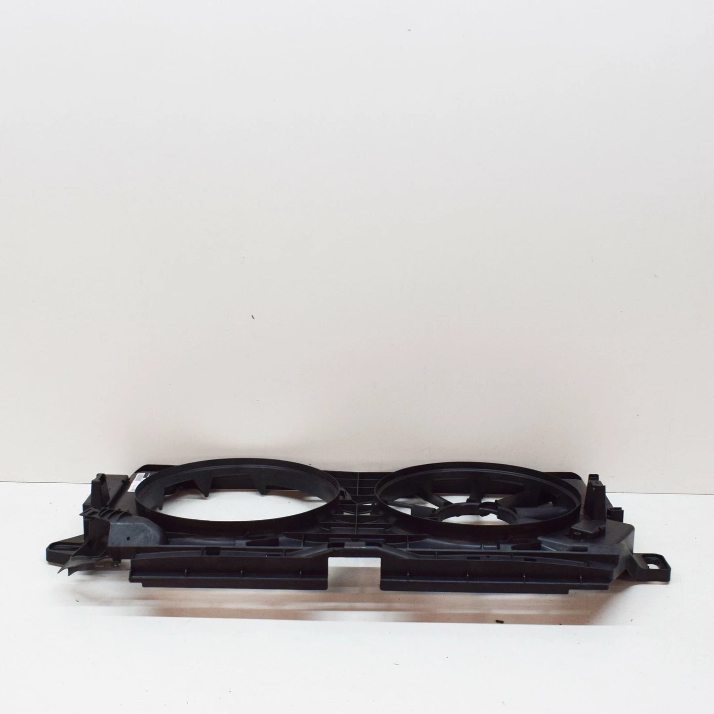 NEW MERCEDES BENZ SPRINTER 906 RADIATOR FAN SHROUD A9065051455