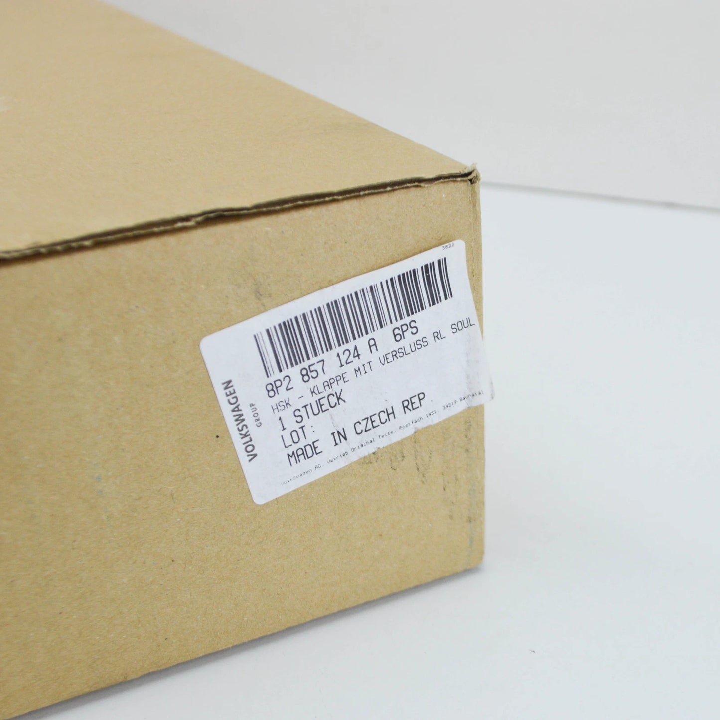 NEW AUDI A3 8P GLOVE COMPARTMENT LID RHD 8P2857124A6PS ORIGINAL