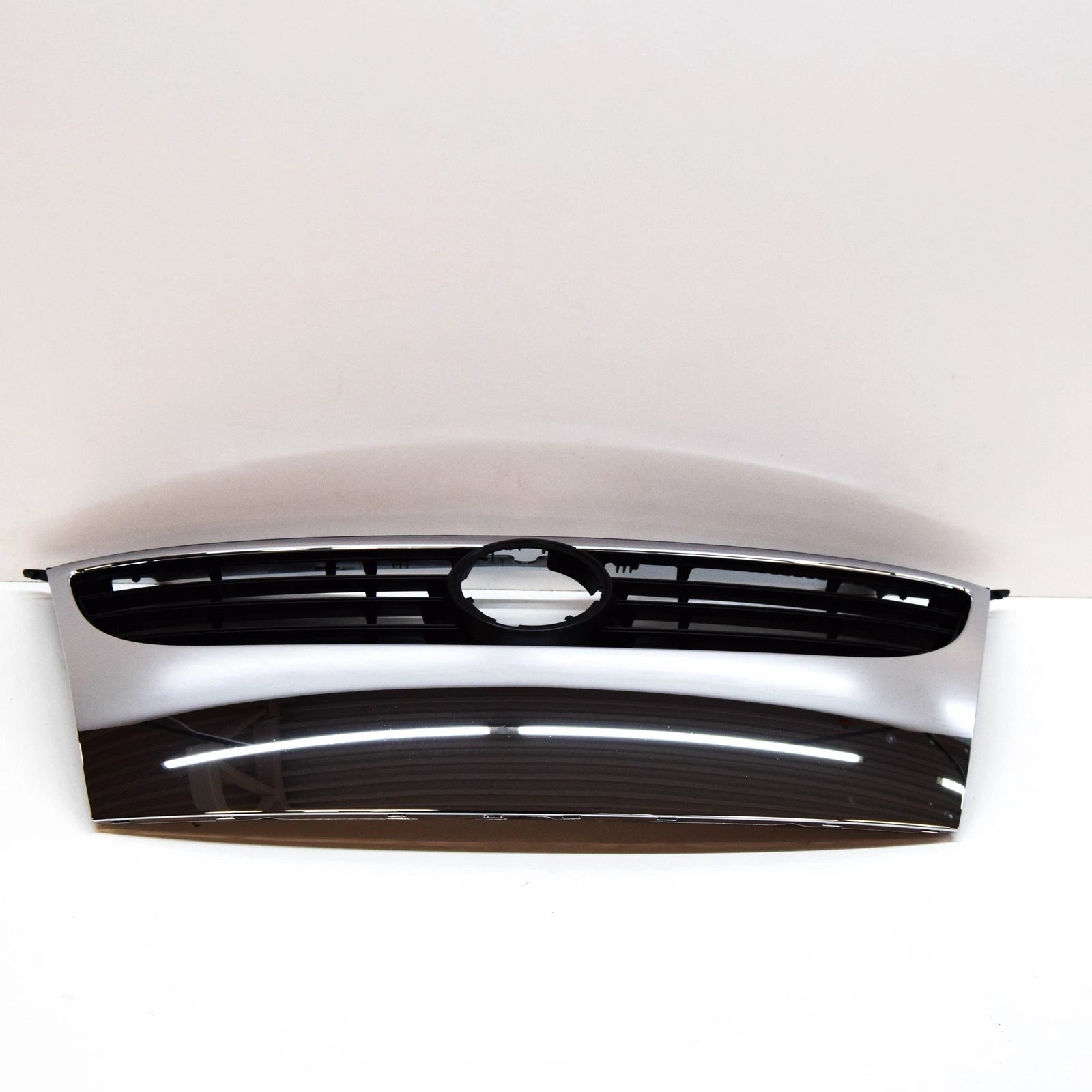 NEW VW EOS 1F7 FRONT BUMPER RADIATOR GRILLE 1Q0853641BYAG ORIGINAL