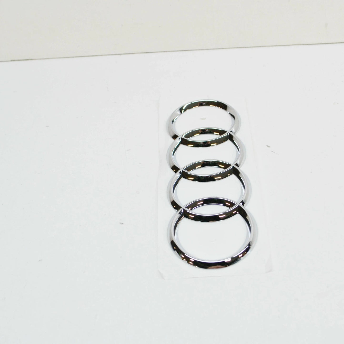 NEW AUDI A4 B8 REAR EMBLEM BADGE 8T0853742B2ZZ ORIGINAL