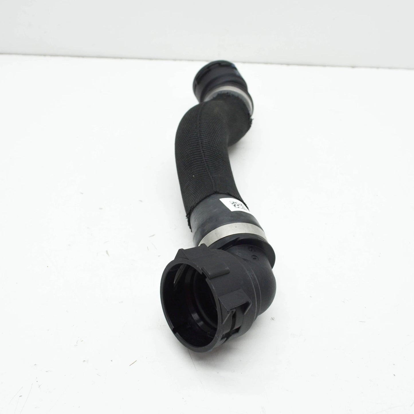 NEW BMW 5 G30 ENGINE COOLANT HOSE 17128575765 ORIGINAL
