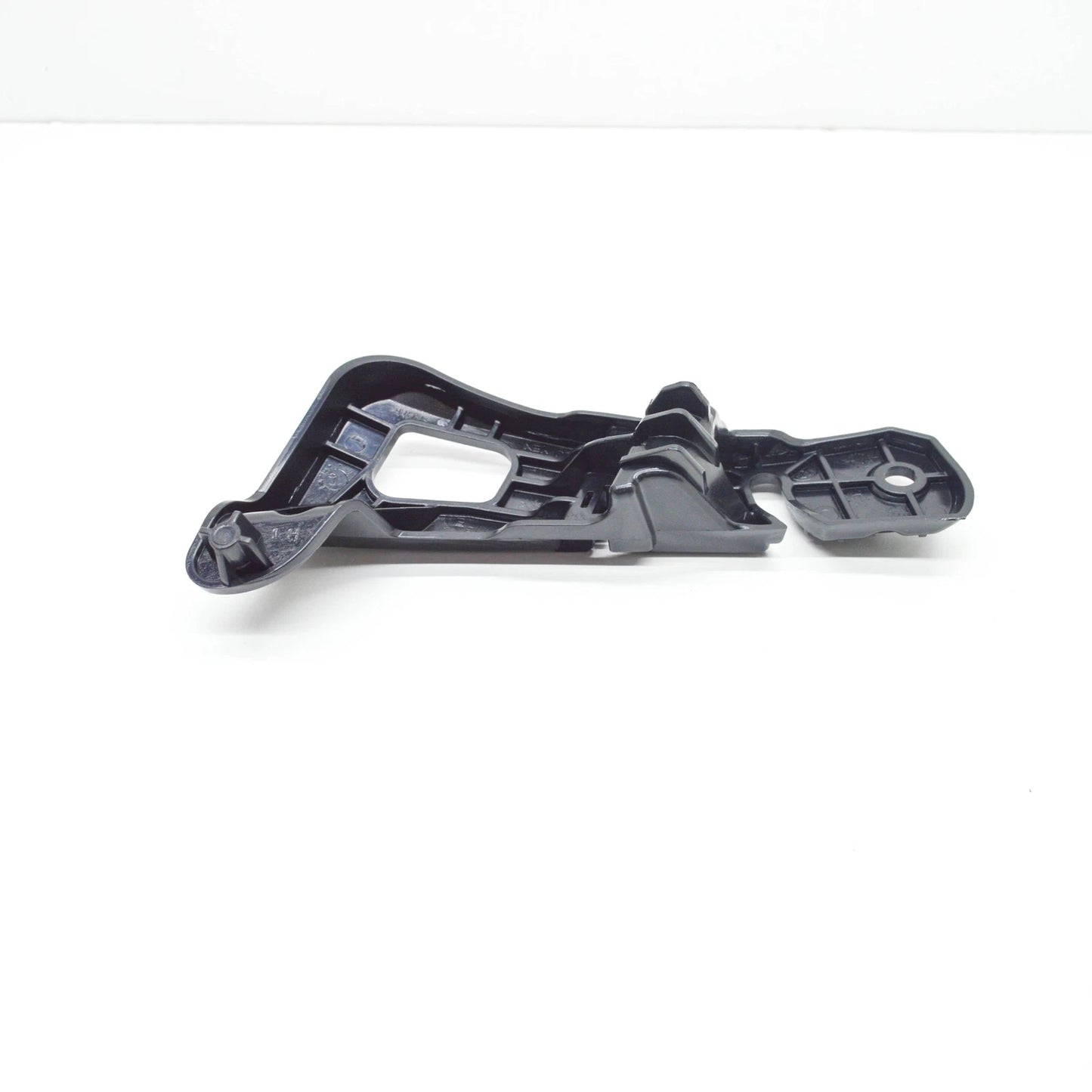 NEW VOLKSWAGEN BEETLE 5C BUMPER BRACKET FRONT LEFT 5C5807773E