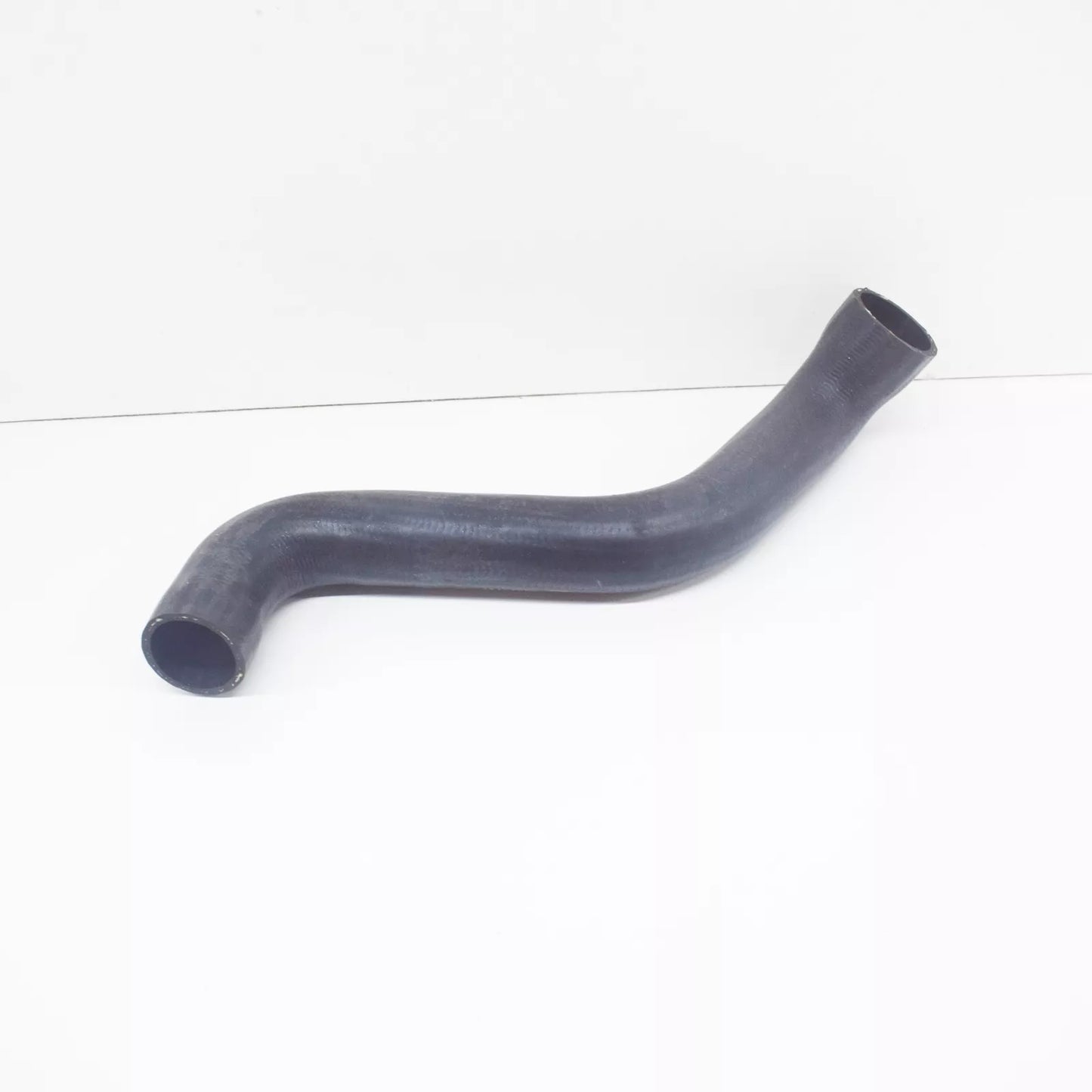 NEW BMW 3 E30 COOLING SYSTEM WATER HOSE 11532241080 ORIGINAL