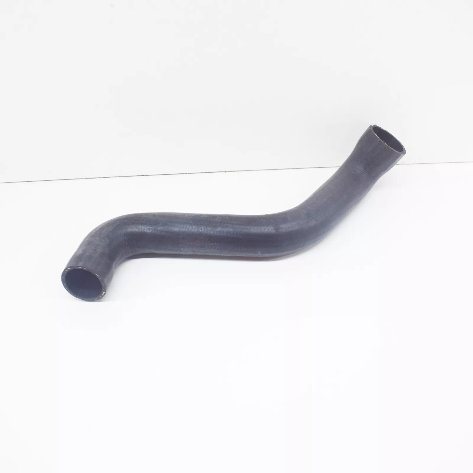 NEW BMW 3 E30 COOLING SYSTEM WATER HOSE 11532241080 ORIGINAL