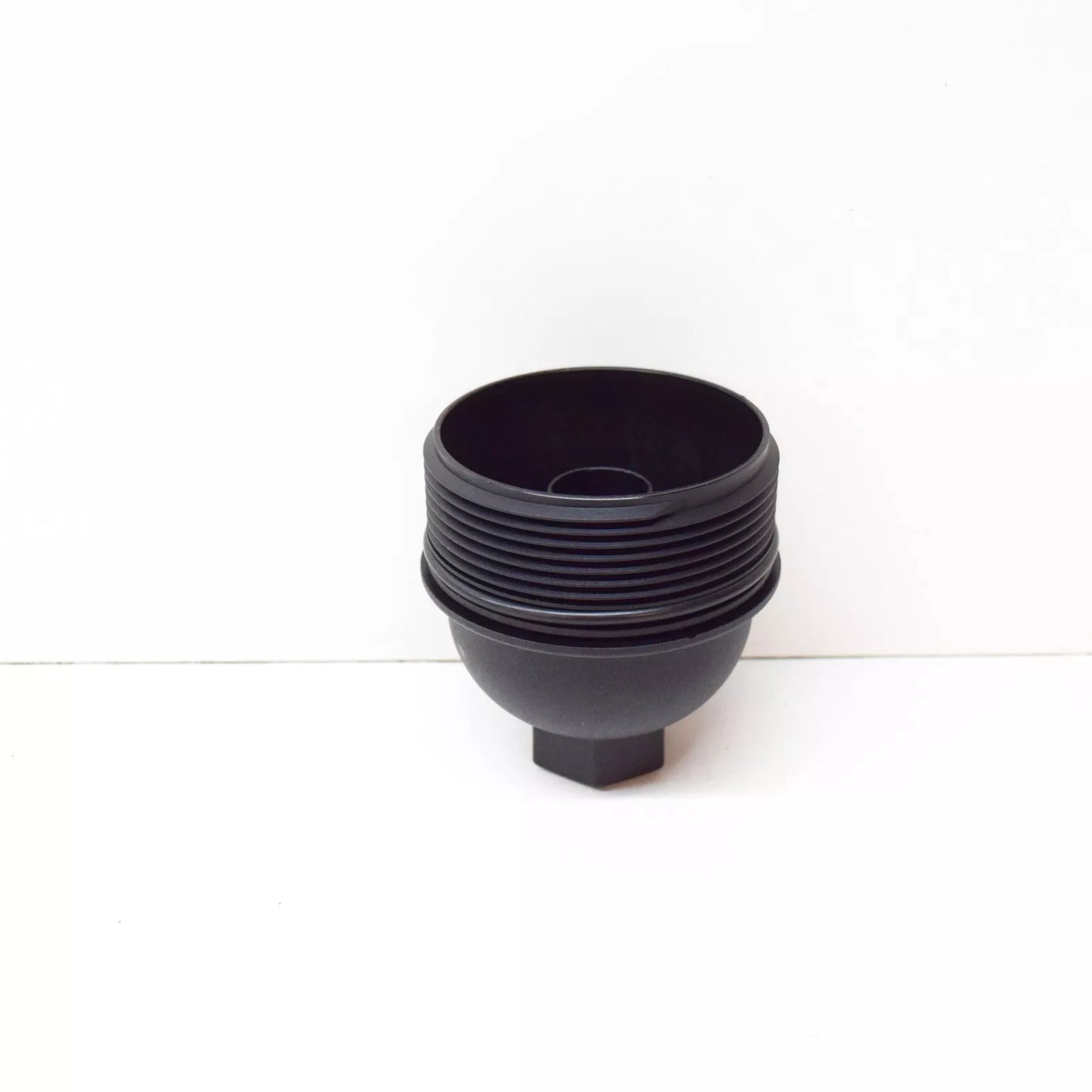 NEW BMW 1 E87 OIL FILTER COVER 11427802118 7802118 ORIGINAL