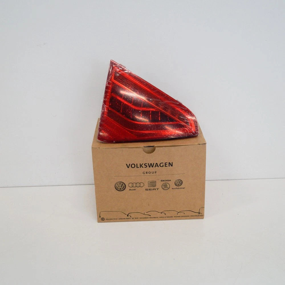 NEW AUDI A5 8T REAR TAILGATE LEFT TAILLIGHT 8T0945093C ORIGINAL