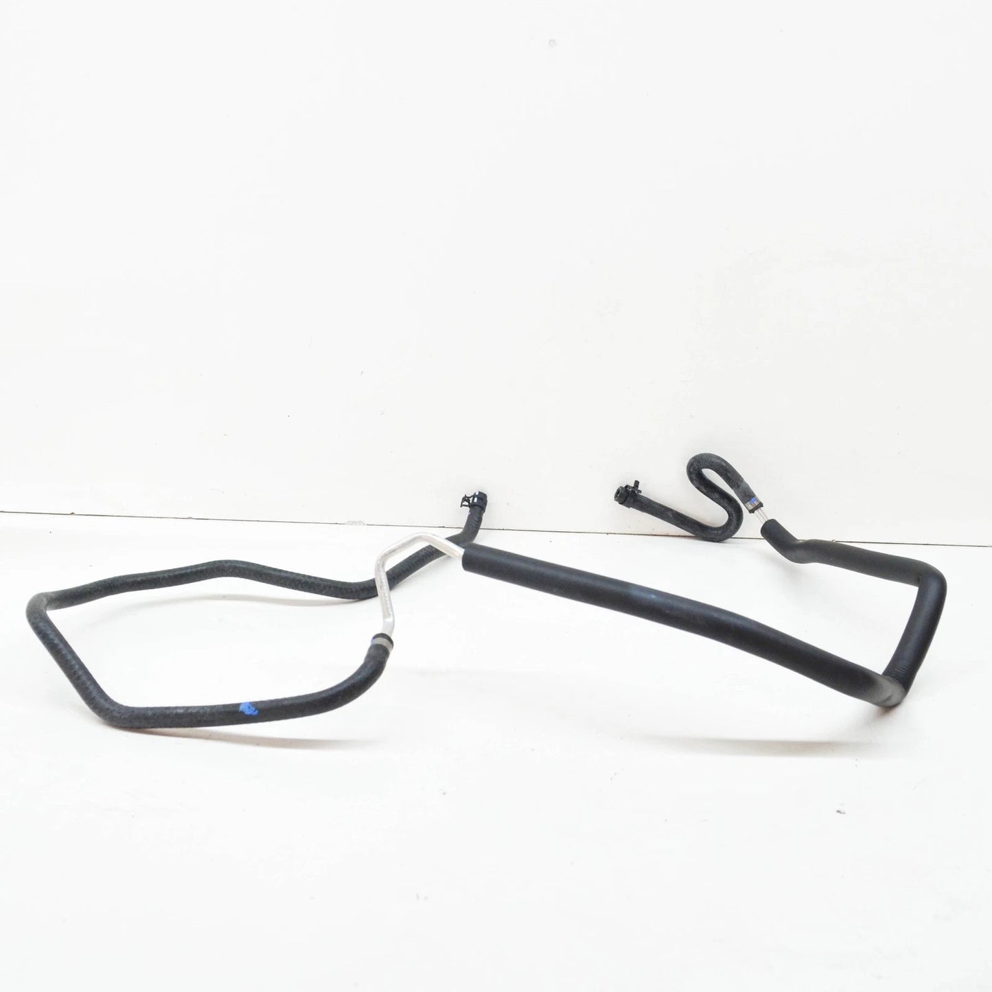 NEW MB GL X166 INTERMEDIATE PIECE TO WINDSHIELD TANK HOSE A1668305096 ORIGINAL