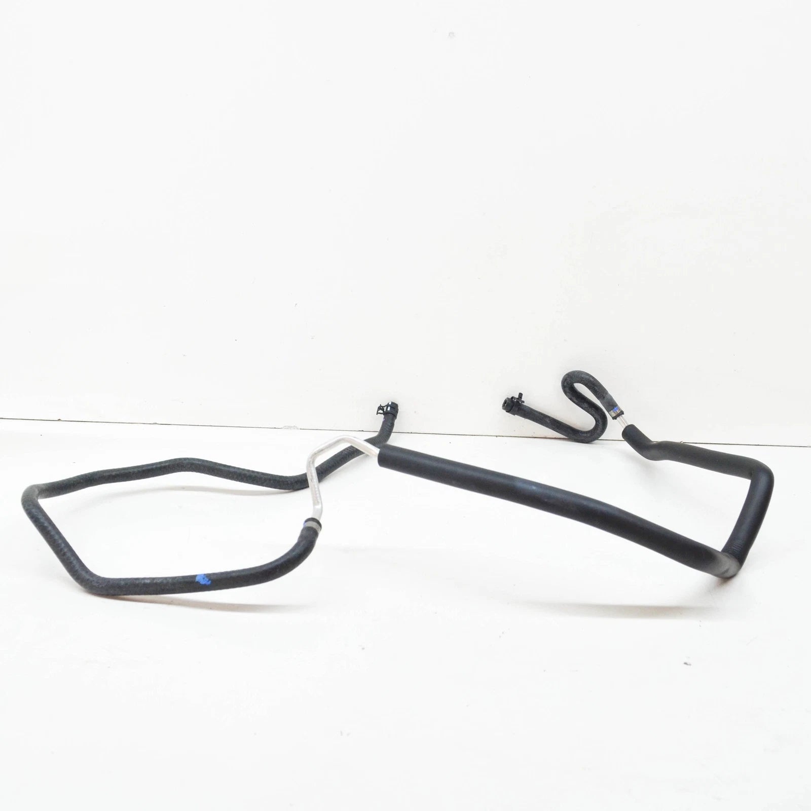 NEW MB GL X166 INTERMEDIATE PIECE TO WINDSHIELD TANK HOSE A1668305096 ORIGINAL