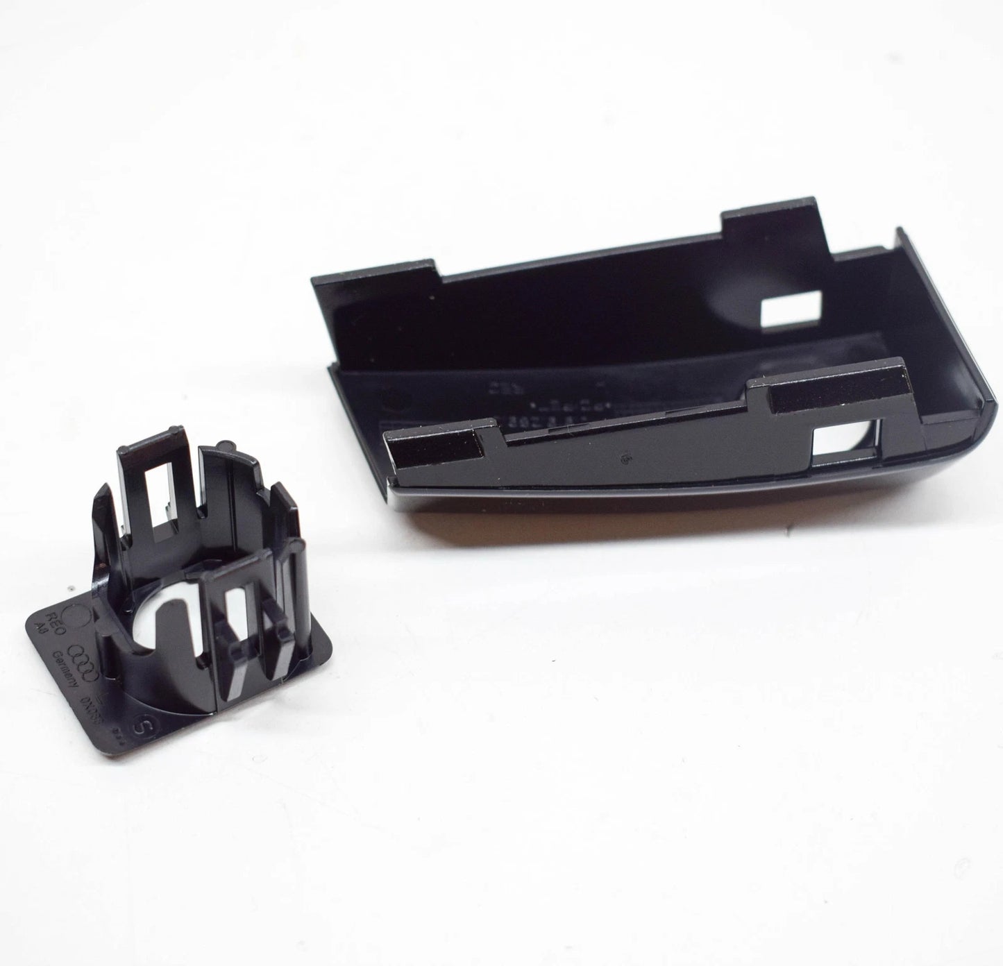 NEW AUDI A8 S8 4H FRONT LEFT INNER PDC HOLDER SENSOR 4H0919289DT94 ORIGINAL