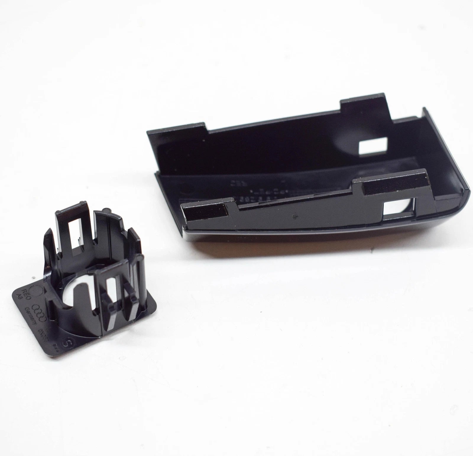 NEW AUDI A8 S8 4H FRONT LEFT INNER PDC HOLDER SENSOR 4H0919289DT94 ORIGINAL