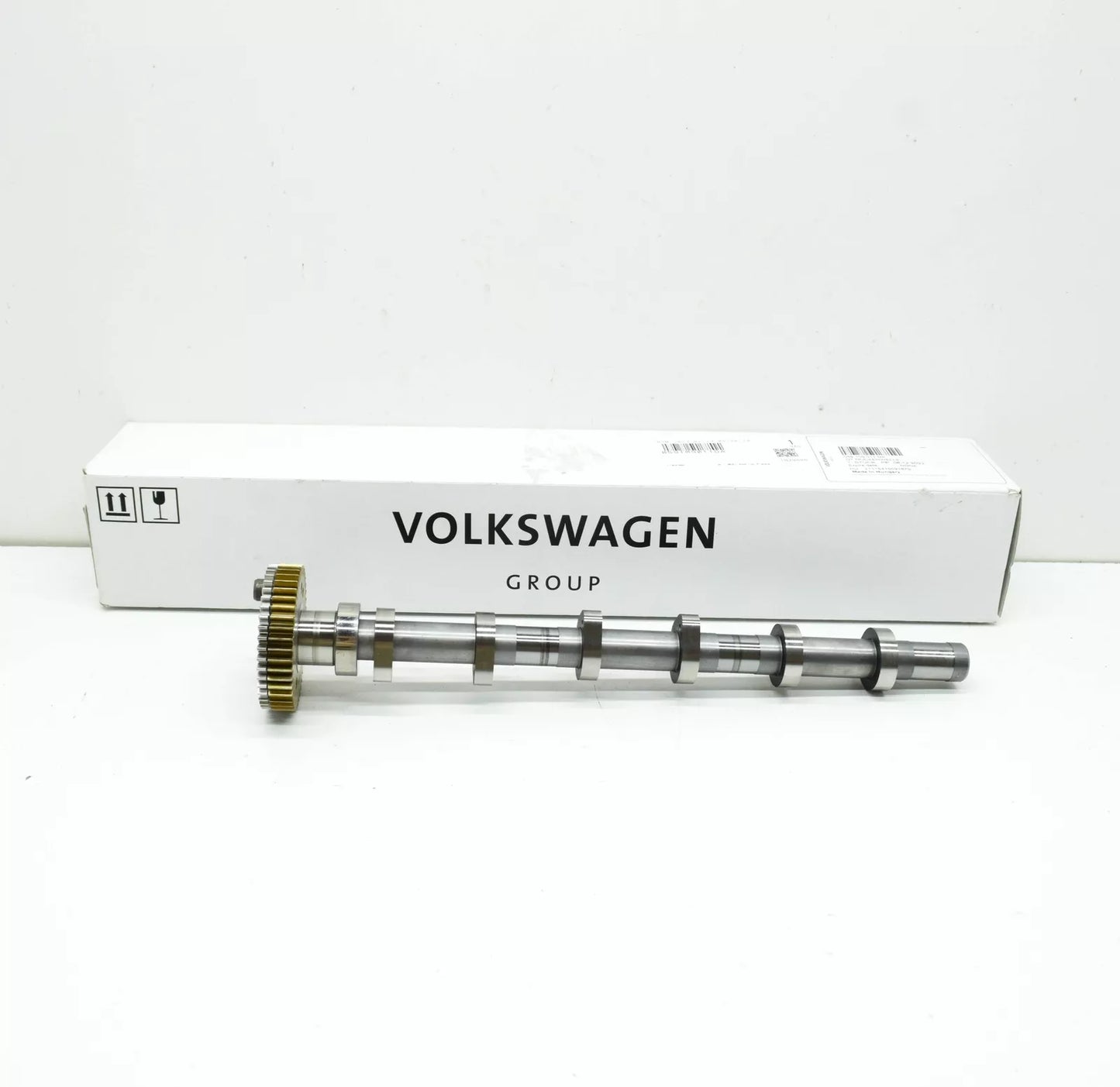 NEW VOLKSWAGEN AMAROK INLET CAMSHAFT 059109011DA ORIGINAL