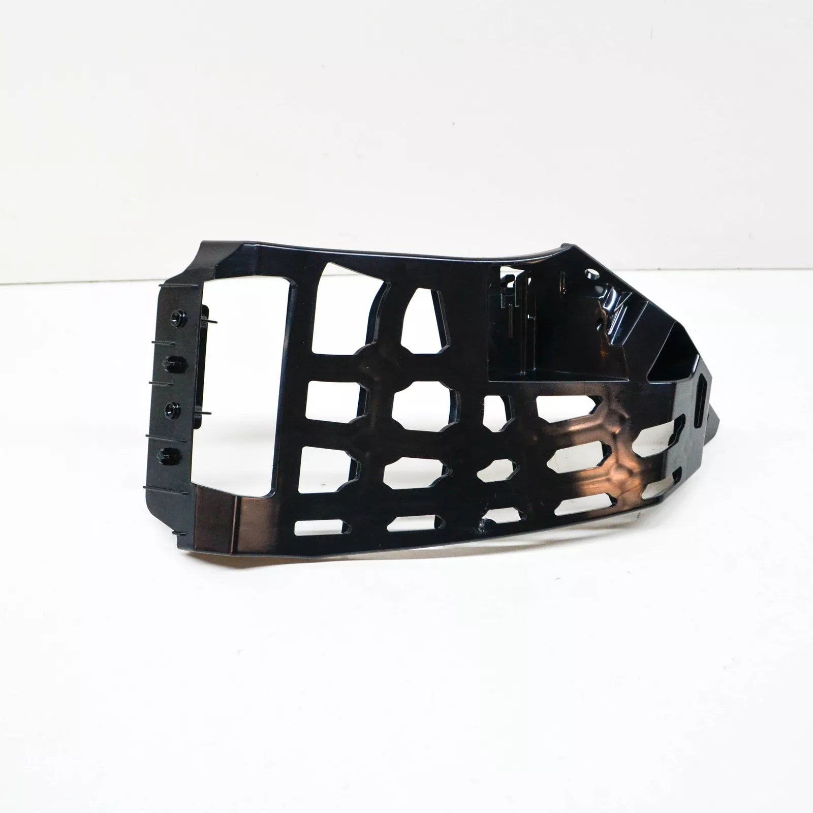 NEW BMW X6 G06 M FRONT RIGHT UPPER BUMPER GUIDE 51117478844 ORIGINAL