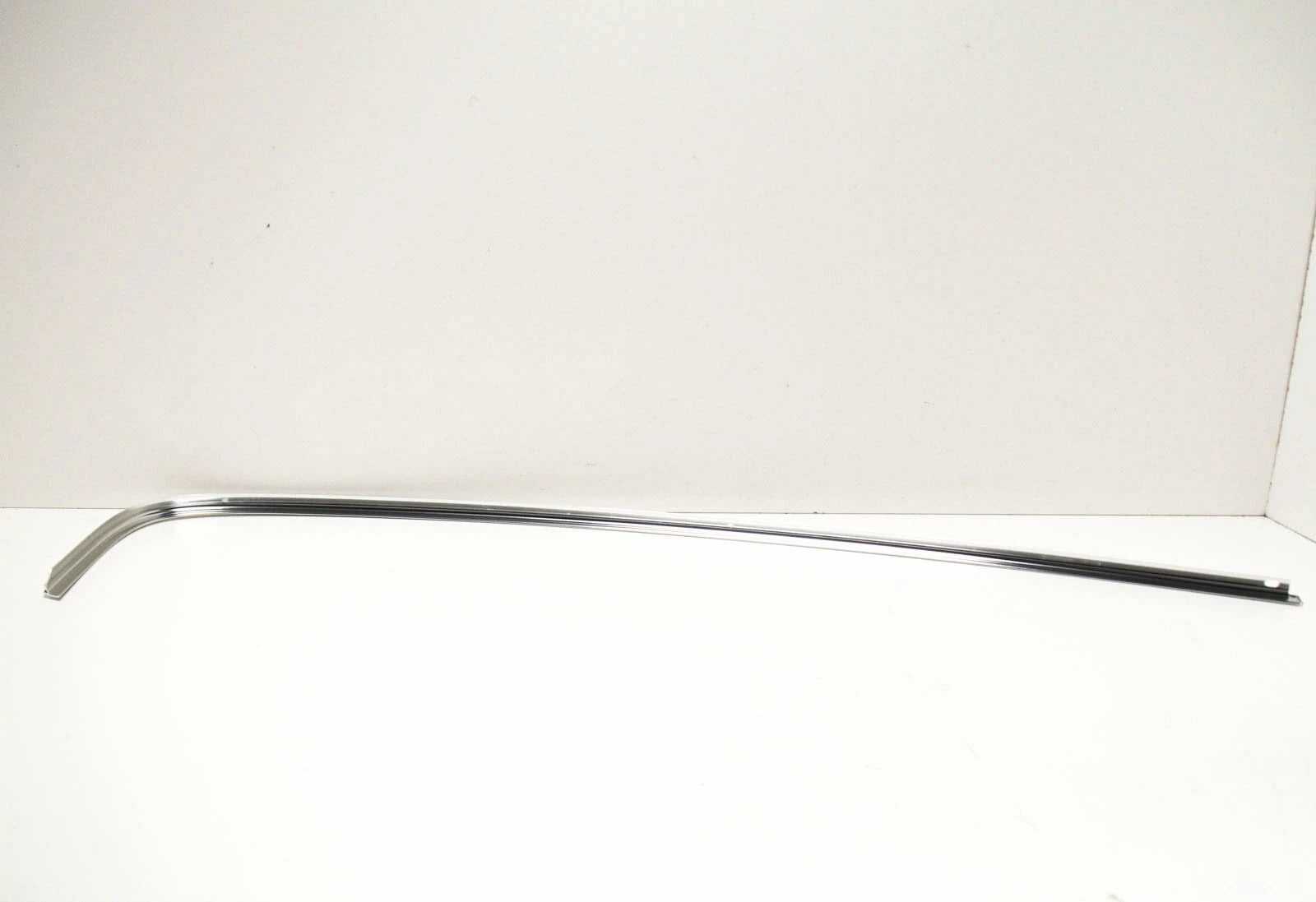 NEW VW PASSAT 3C2 REAR LEFT EXTERIOR TRIM 3C58396437Z7