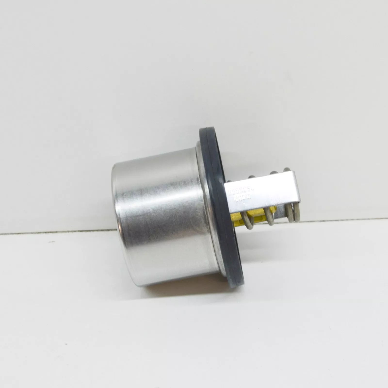 NEW BMW 5 E39 M5 5.0I 230KW THERMOSTAT 11537835558 2002 ORIGINAL