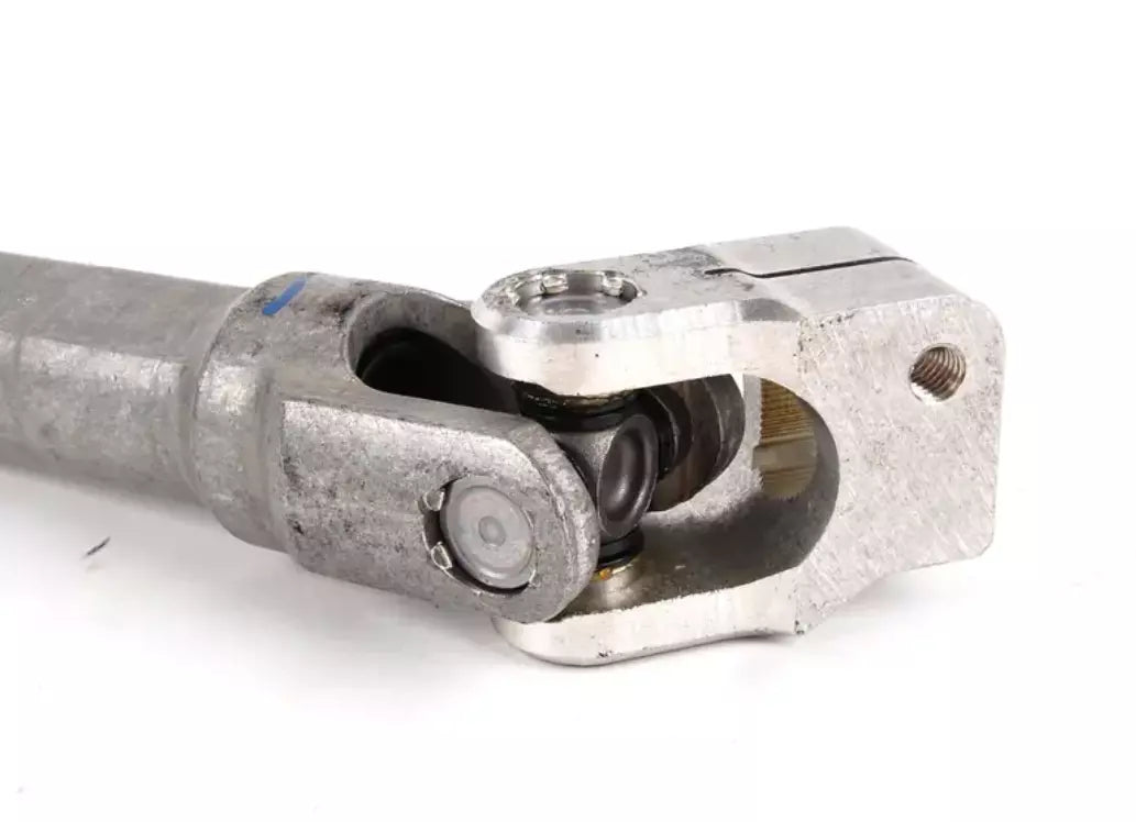 NEW BMW 3 CABRIO E46 STEERING COLUMN LOWER JOINT 6750815 32306750815 ORIGINAL