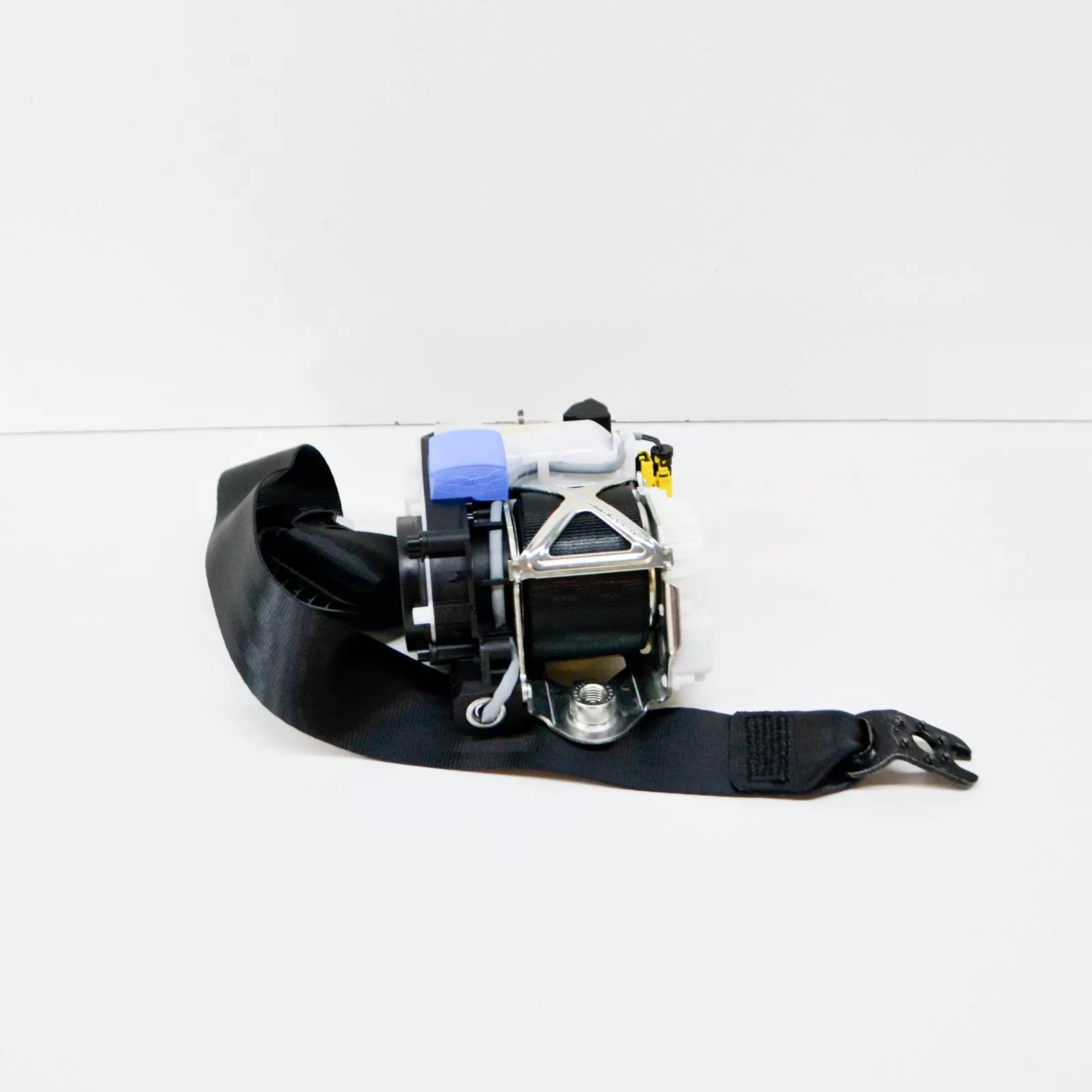 NEW VW GOLF VII 5G MK7 FRONT RIGHT SEATBELT LHD 5G4857706MRAA ORIGINAL