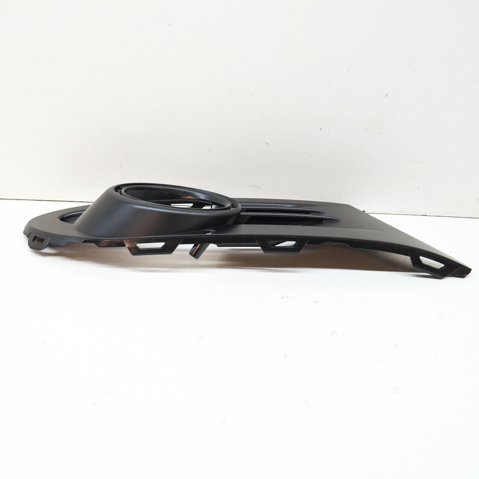 NEW VOLKSWAGEN GOLF PLUS FOG LIGHT GRILL FRONT RIGHT 5M0853666K9B9 2014 ORIGINAL