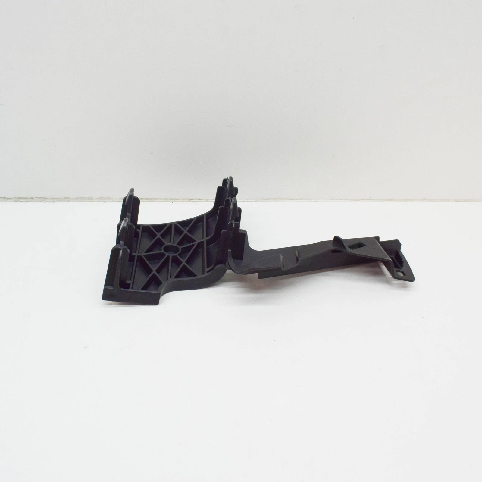 NEW MERCEDES-BENZ C W204 FRONT BUMPER PANEL RIGHT STIFFENER A2048850916 ORIGINAL