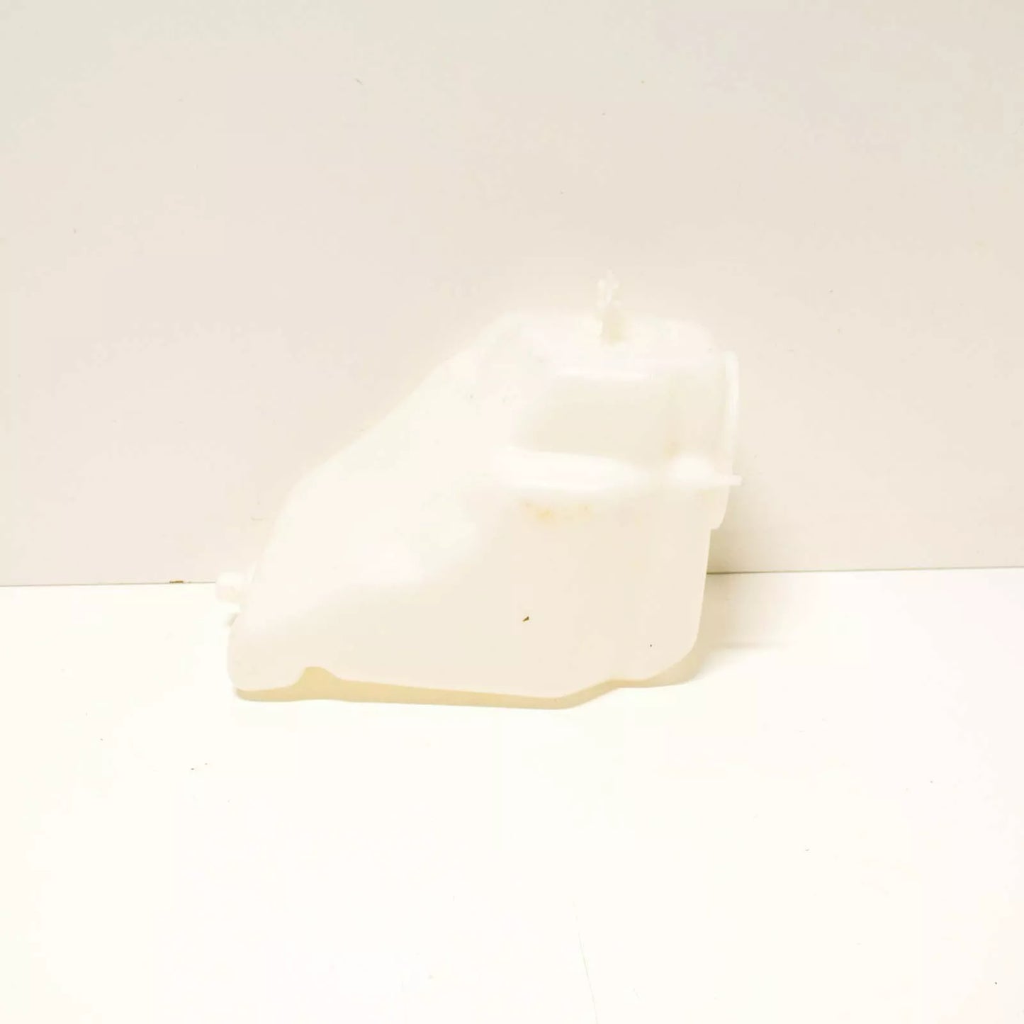 NEW MB E-CLASS W124 WINDSHIELD WASHER RESERVOIR A1248690720 3.0 PETROL