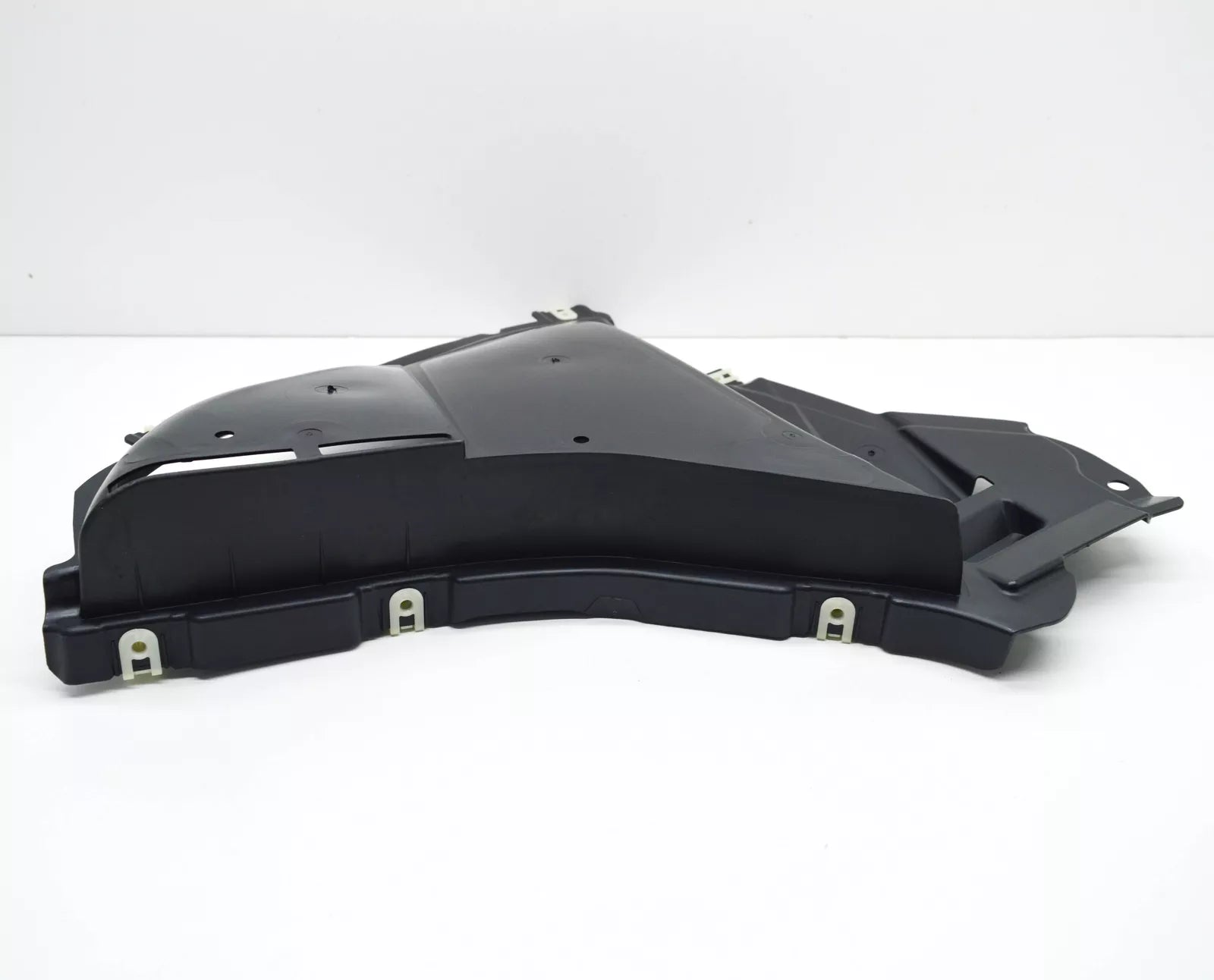 NEW BMW 5 G30 FRONT RIGHT WHEEL ARCH BOTTOM FRONT COVER 51718060032 ORIGINAL