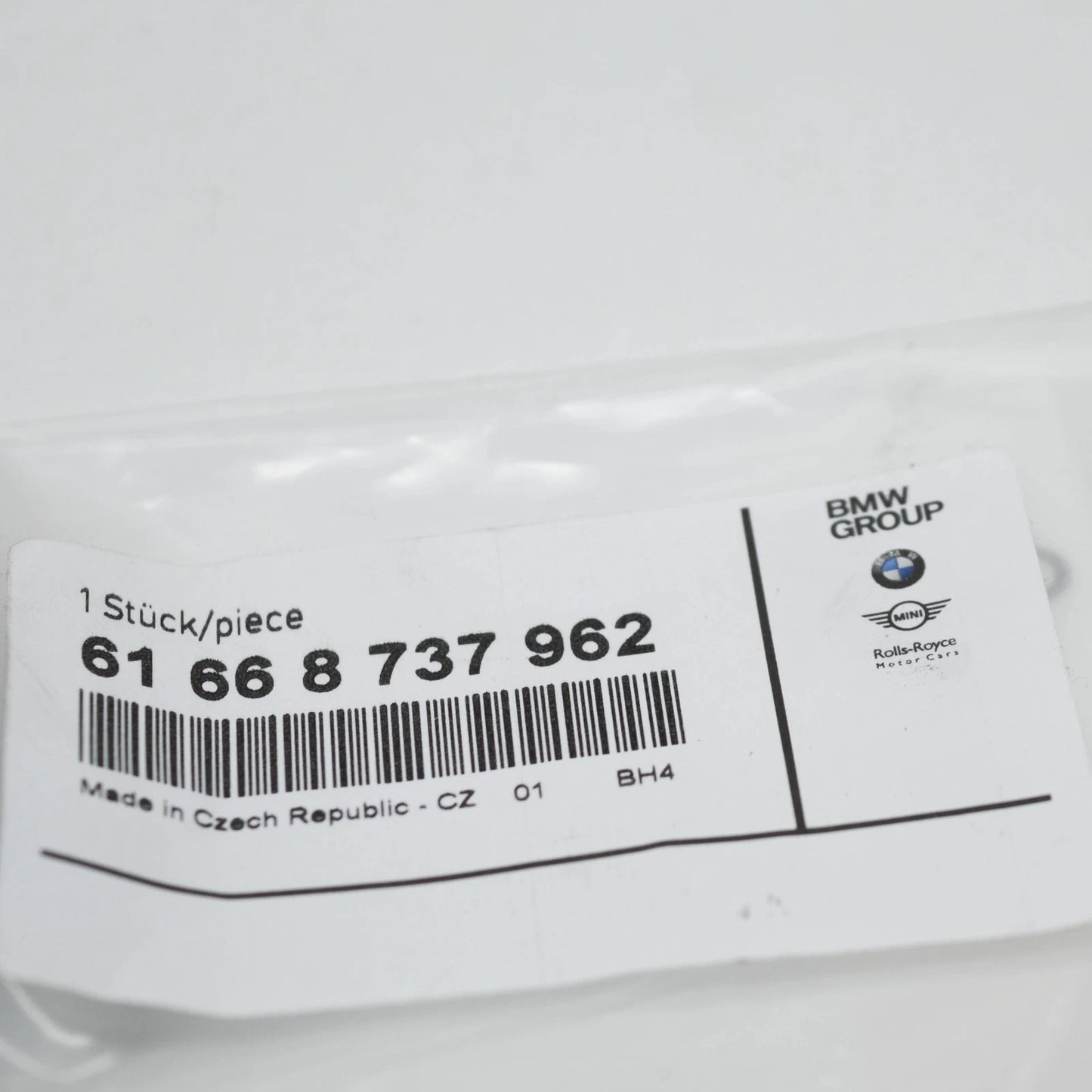 NEW BMW X5 G05 FRONT HEADLIGHT WASHER NOZZLE SPRAY 61668737962 ORIGINAL