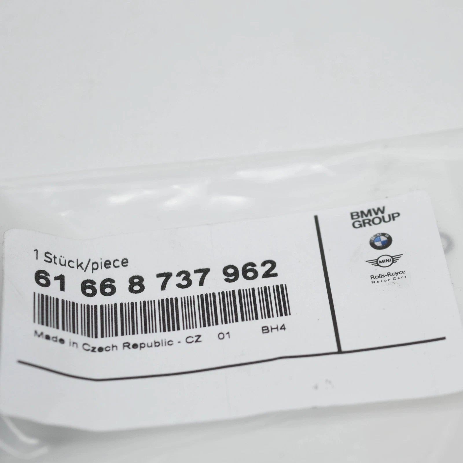 NEW BMW X5 G05 FRONT HEADLIGHT WASHER NOZZLE SPRAY 61668737962 ORIGINAL