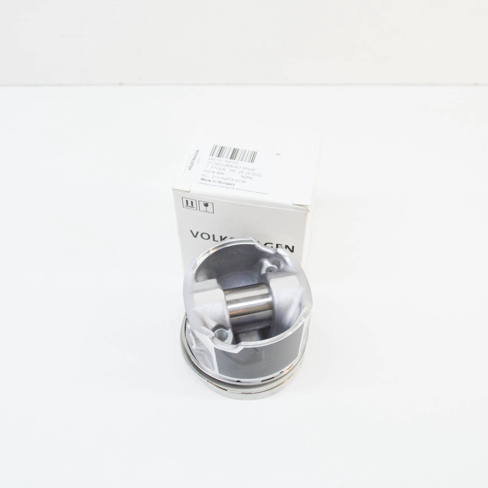 NEW VOLKSWAGEN TOUAREG 7P ENGINE PISTON 059107065FD ORIGINAL