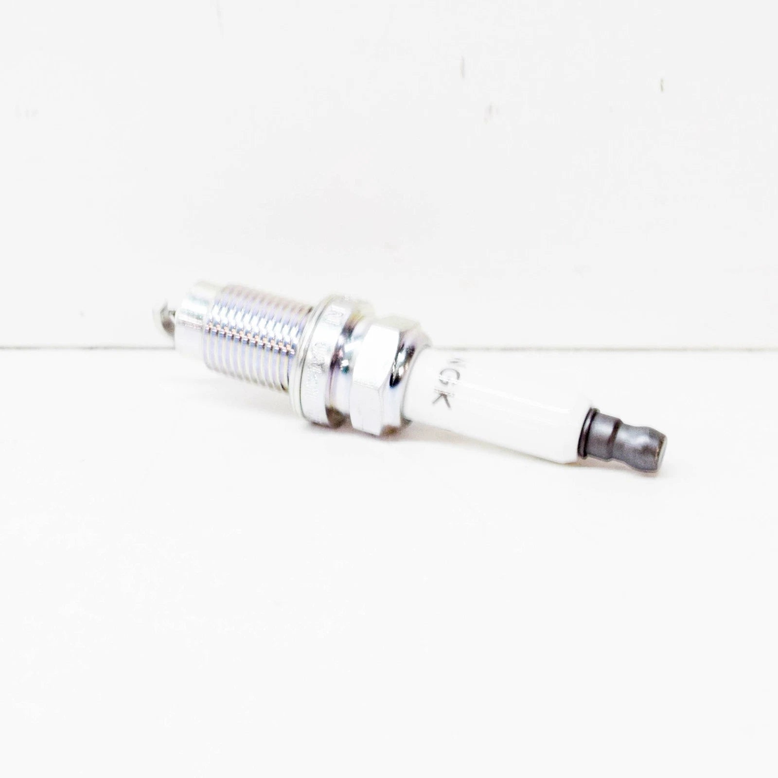 NEW AUDI A1 8X SPARK PLUG 'LONGLIFE' 1 PCS 03F905600A ORIGINAL