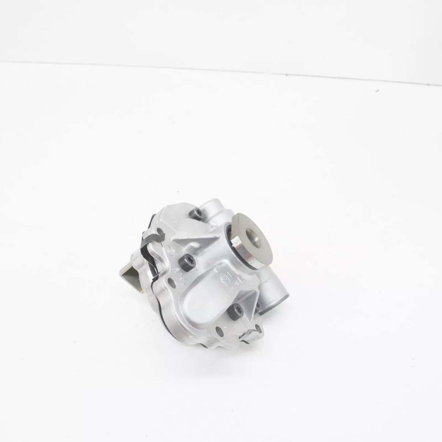 NEW VOLKSWAGEN TOUAREG 7P OIL PUMP 03H115105L ORIGINAL