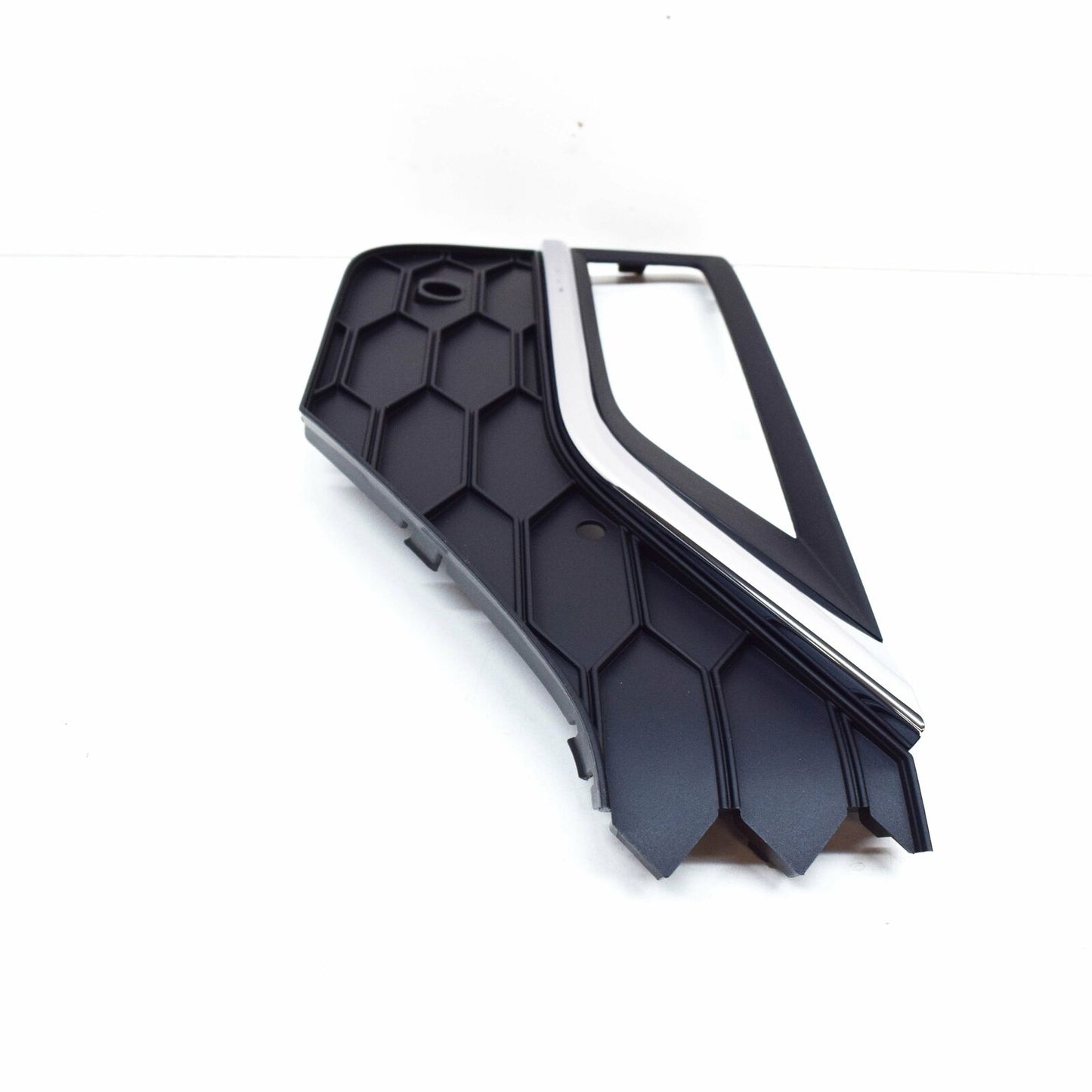 NEW VOLKSWAGEN AMAROK FRONT RIGHT FOG LIGHT GRILLE TRIM 2H6898490ARYP ORIGINAL