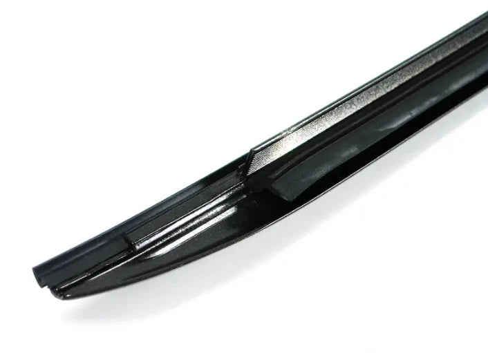 NEW BMW 7 E38 WINDSHIELD MOULDING RIGHT SEAL 51318125890 8125890 ORIGINAL