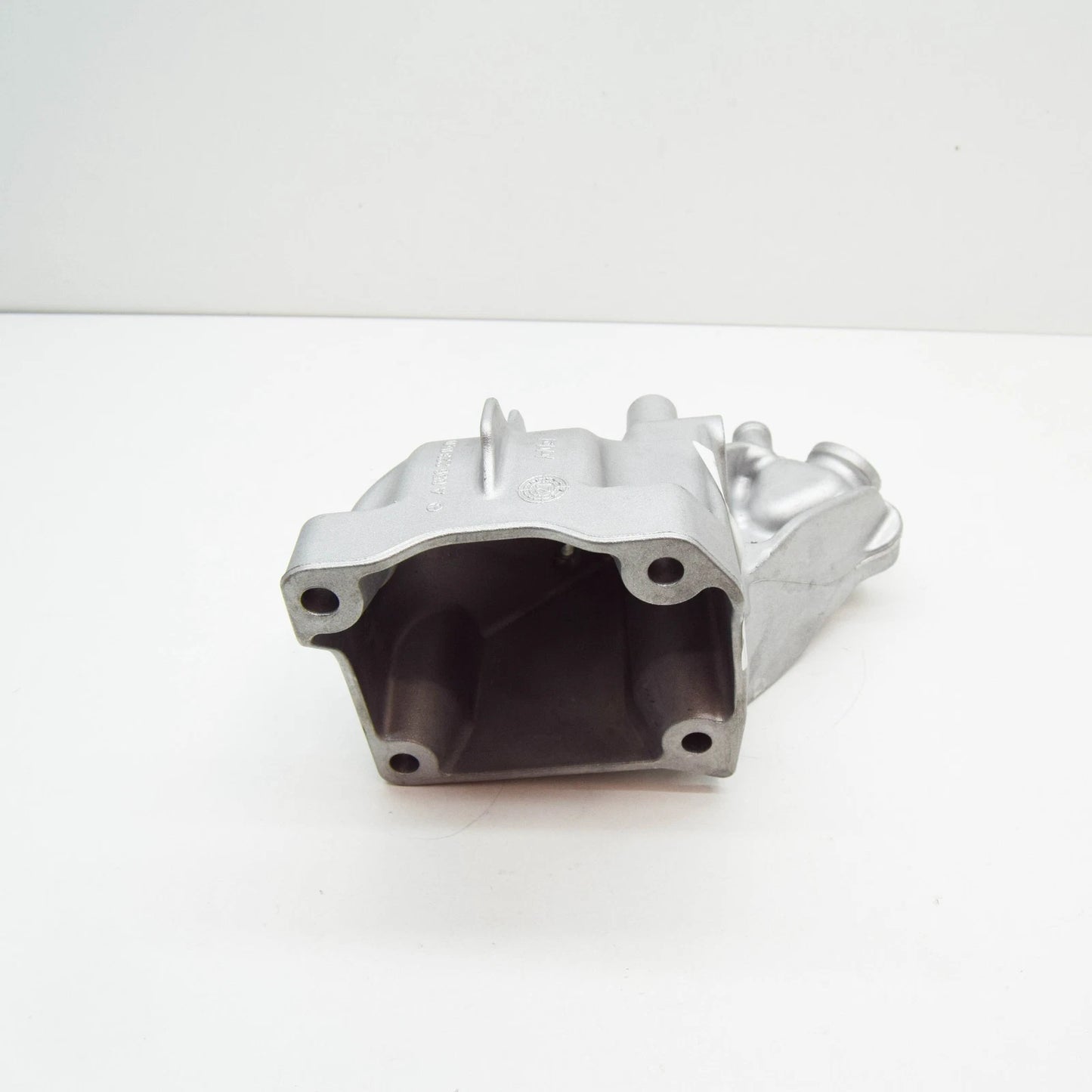 NEW MERCEDES-BENZ S W222 ENGINE BRACKET RIGHT SIDE A6562230400 ORIGINAL