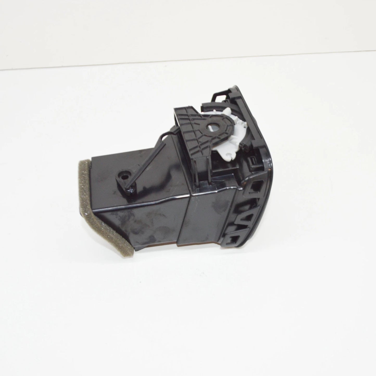 NEW VOLKSWAGEN EOS INSTRUMENT PANEL LEFT AIR VENT 1Q0819703JYHX ORIGINAL