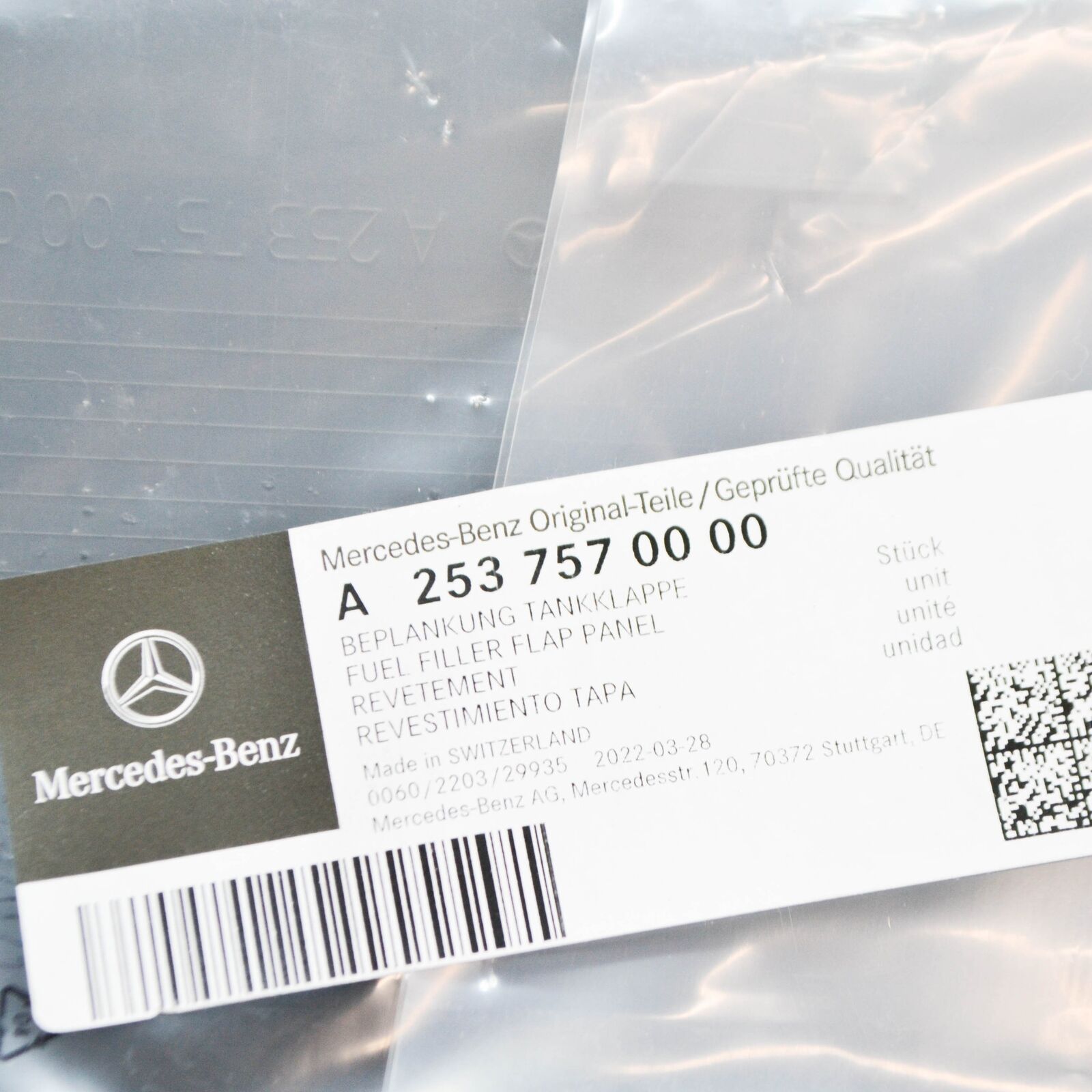 NEW MERCEDES-BENZ GLC X253 FUEL TANK FLAP A2537570000 ORIGINAL