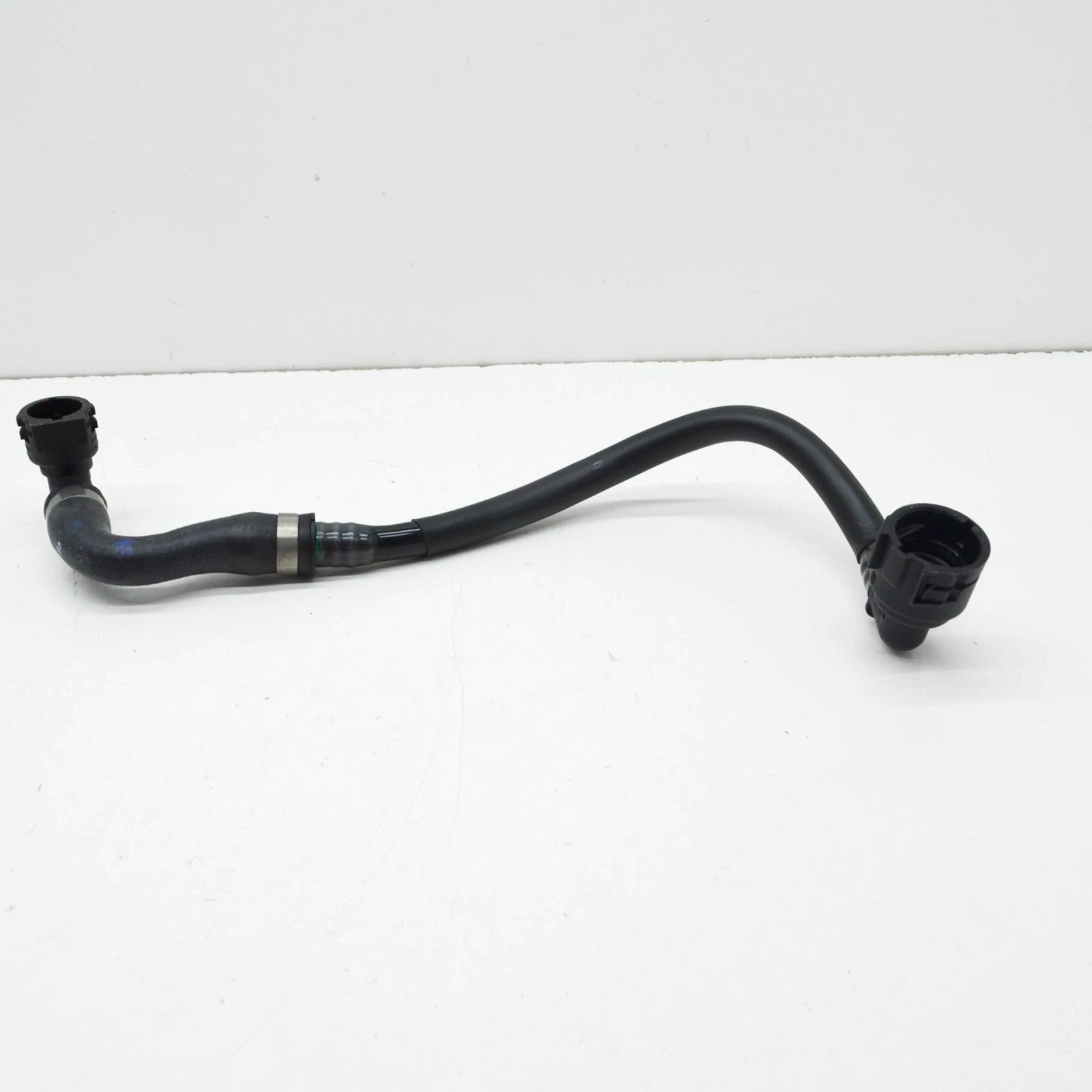 NEW BMW 5 G30 LEFT WATER COOLANT RADIATOR HOSE 17128580213 ORIGINAL