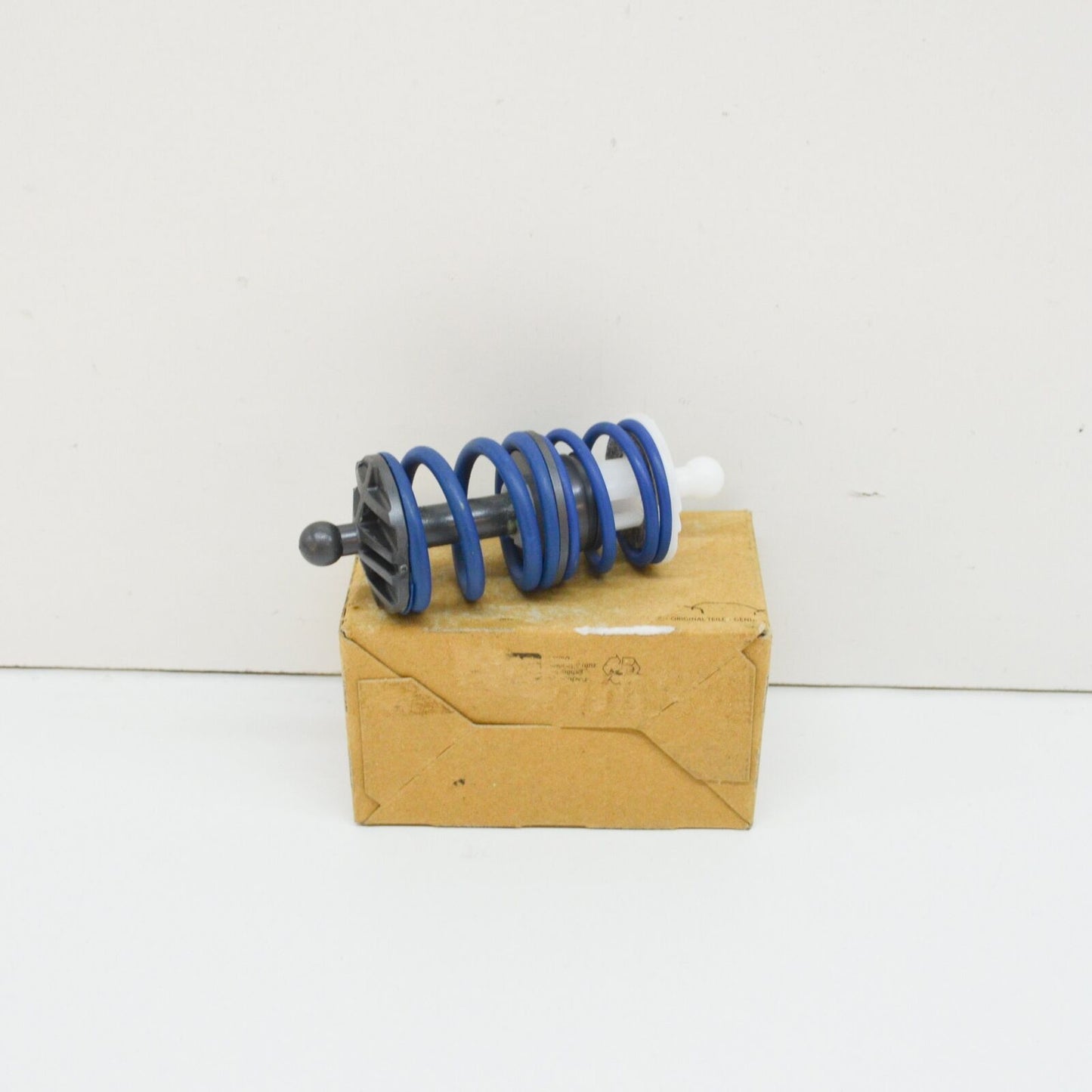 NEW AUDI A4 B8 CLUTCH PEDAL OVER-CENTER SPRING LHD 4F0721409 ORIGINAL