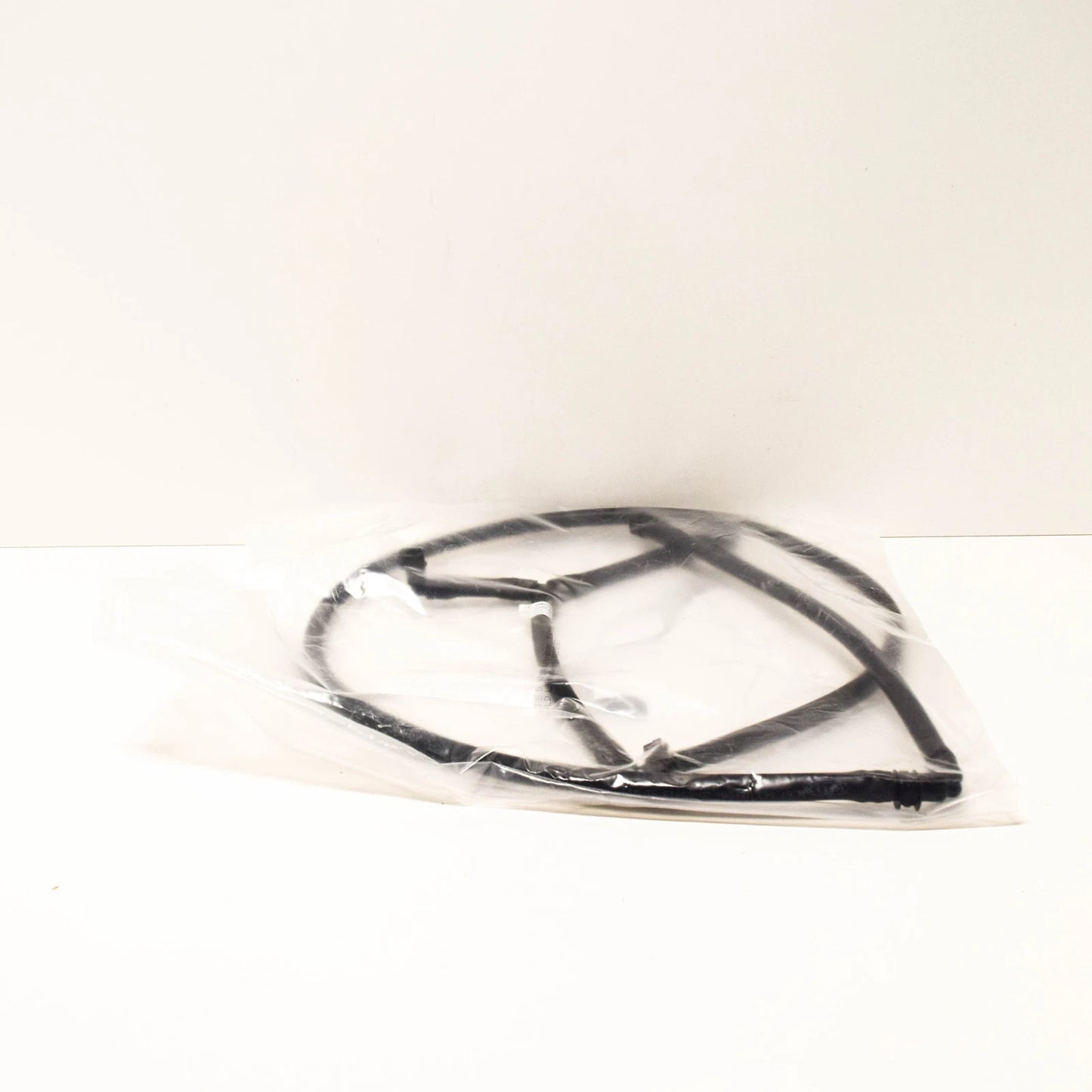 NEW MERCEDES-BENZ B-CLASS W246 HEADLIGHT WASHER NOZZLE HOSE A2468600592 ORIGINAL